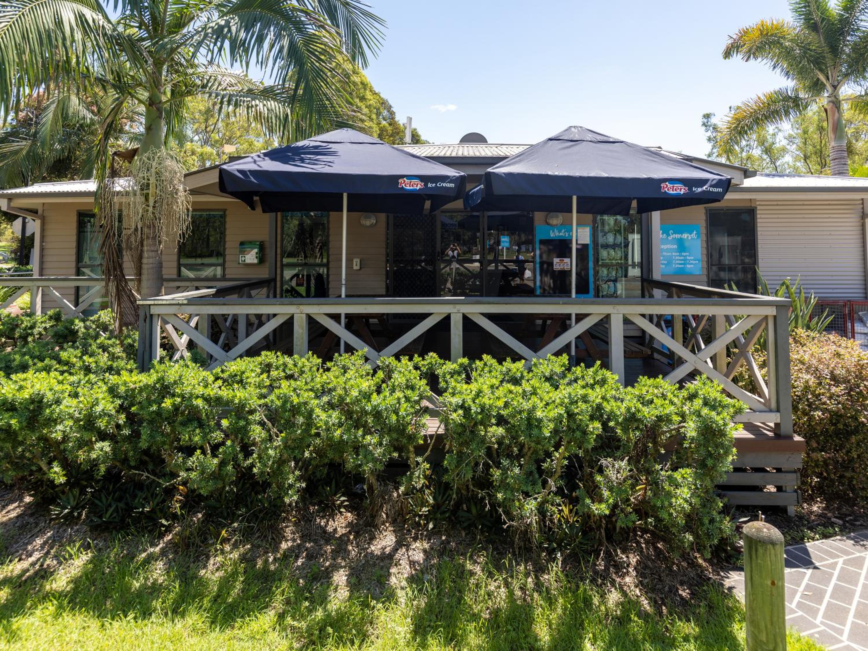 NRMA Lake Somerset Holiday Park