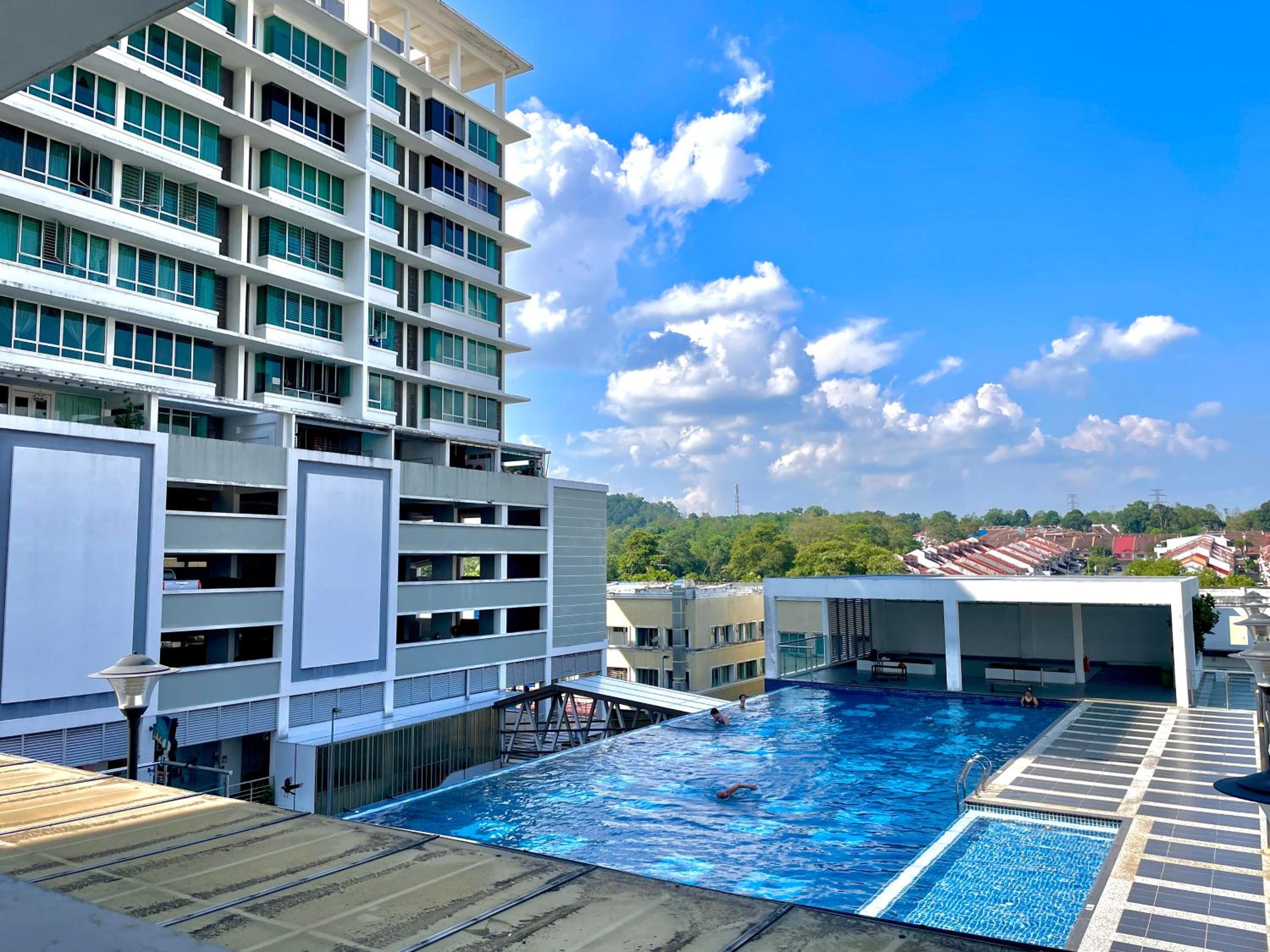 Akademik Suite Austin Height Sunway College