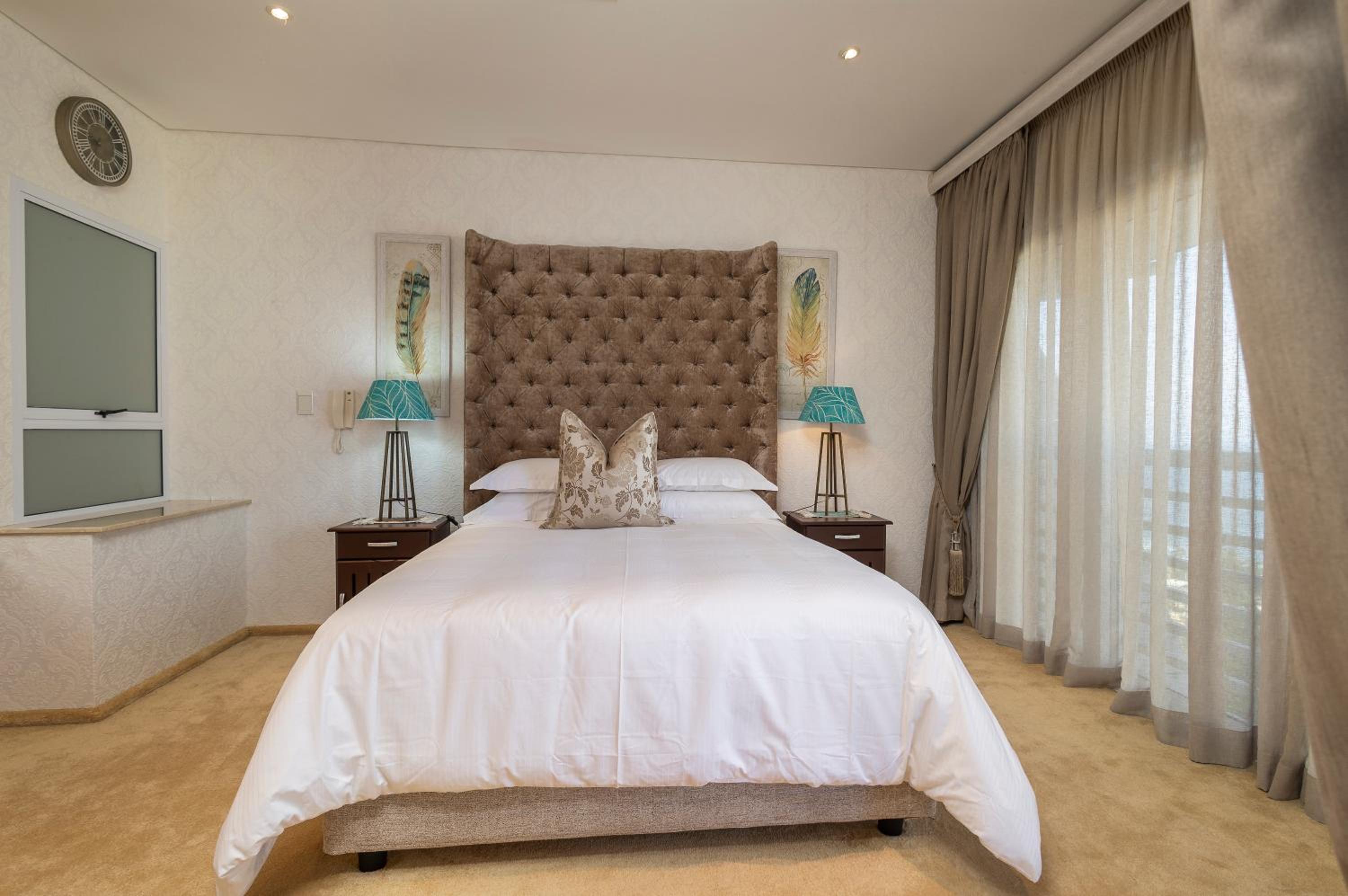 806 Lighthouse Mall - by Stay in Umhlanga view 3