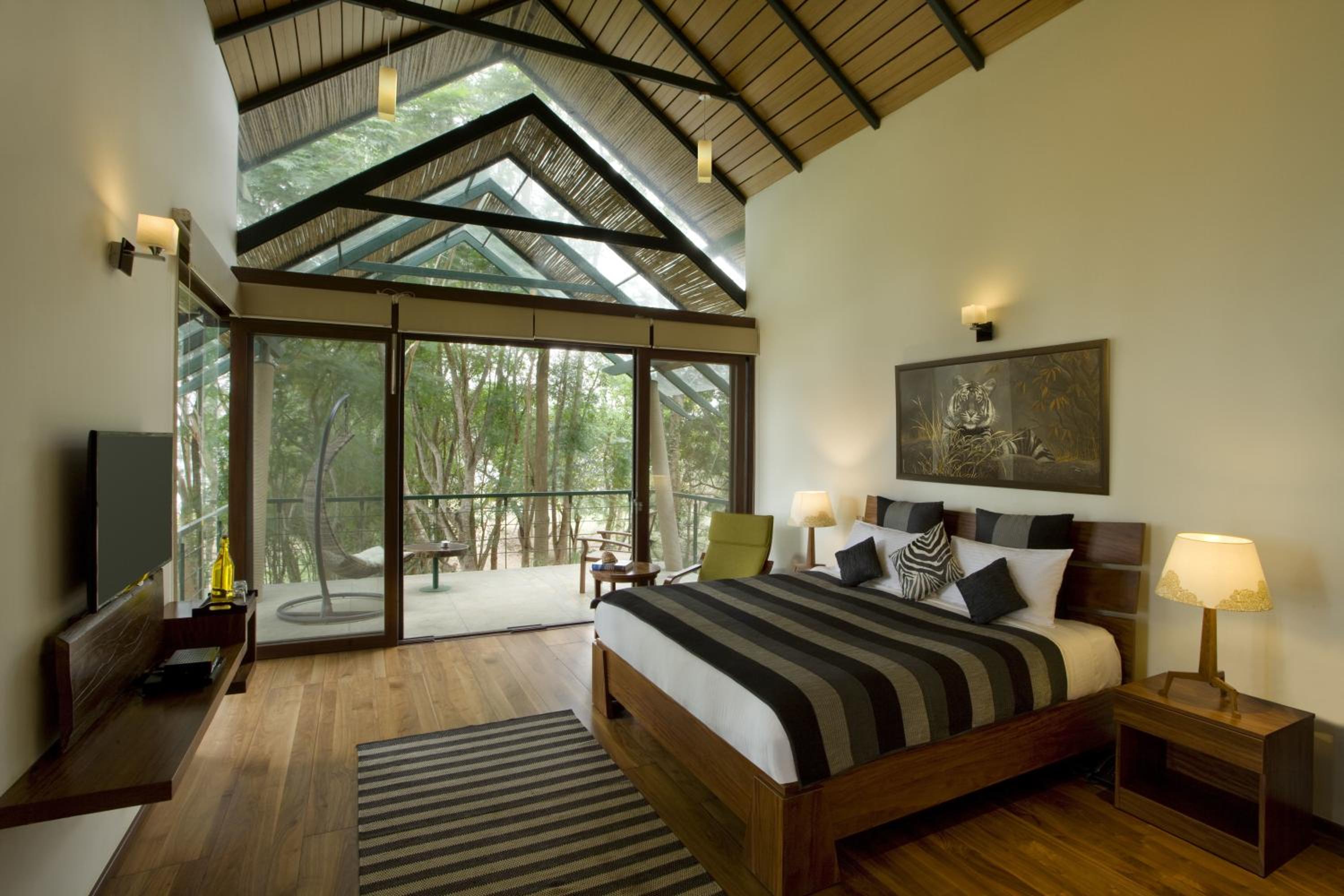 Waterwoods Lodge Kabini