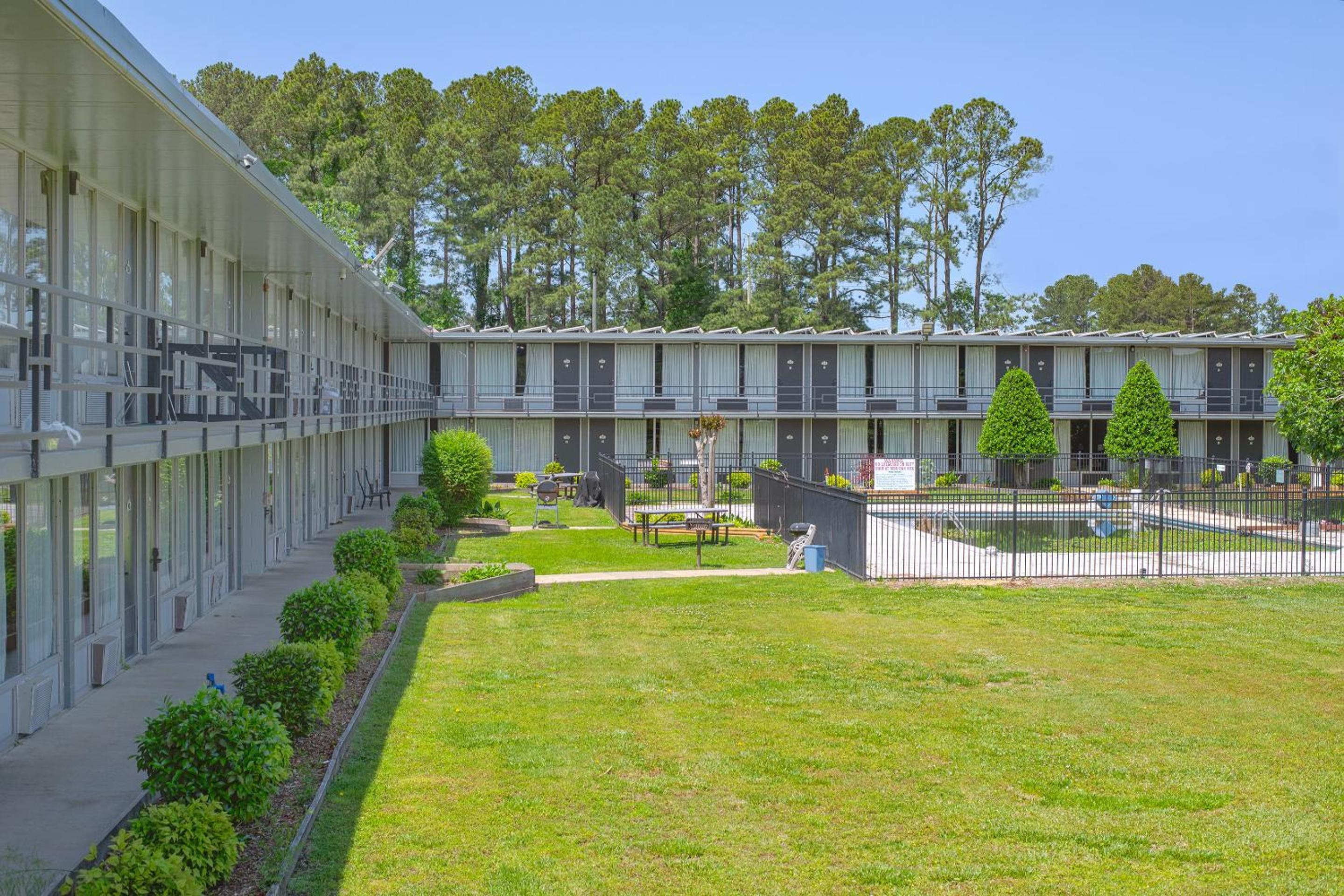 Masters Inn Selma Smithfield I-95 By OYO