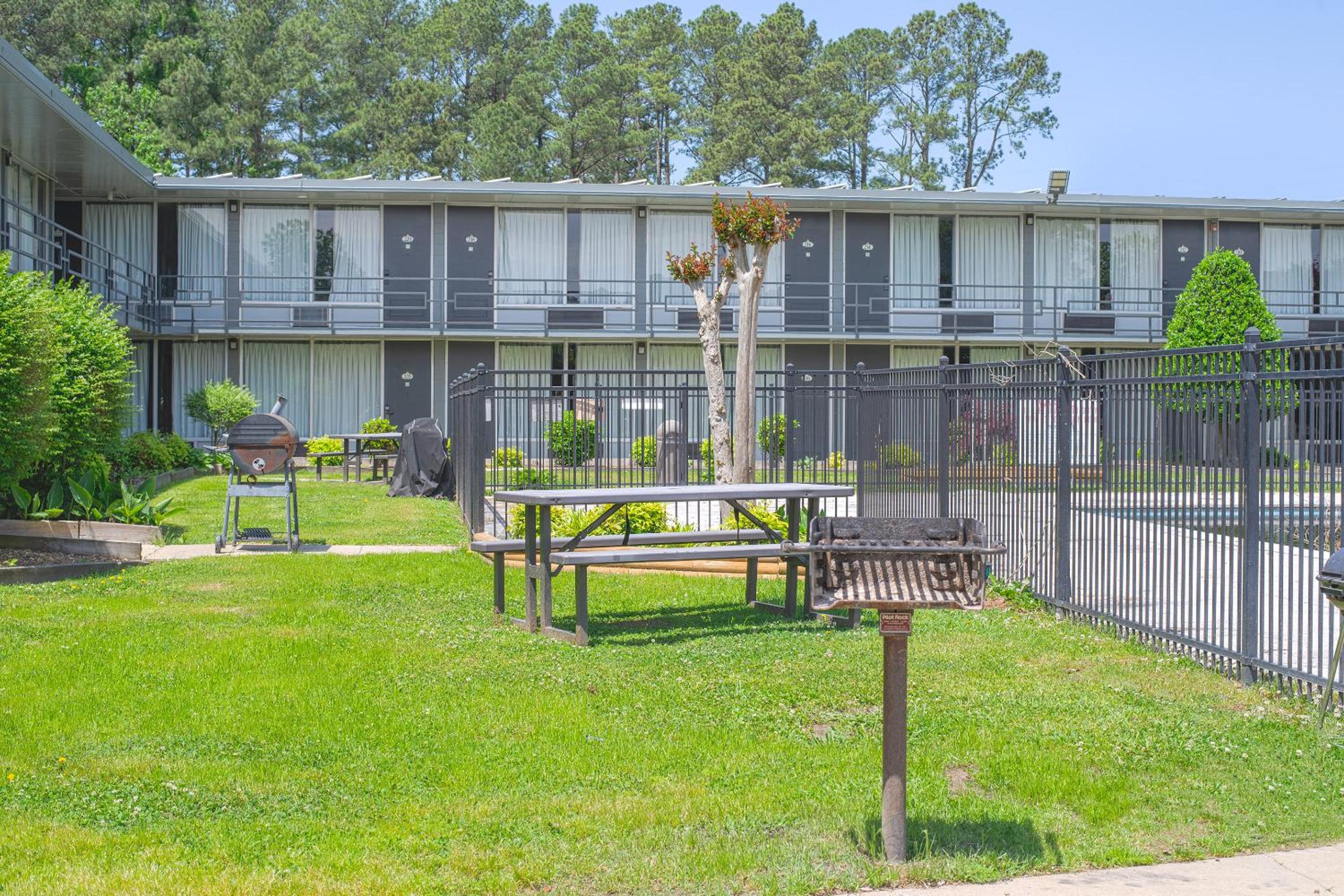 Masters Inn Selma Smithfield I-95 By OYO