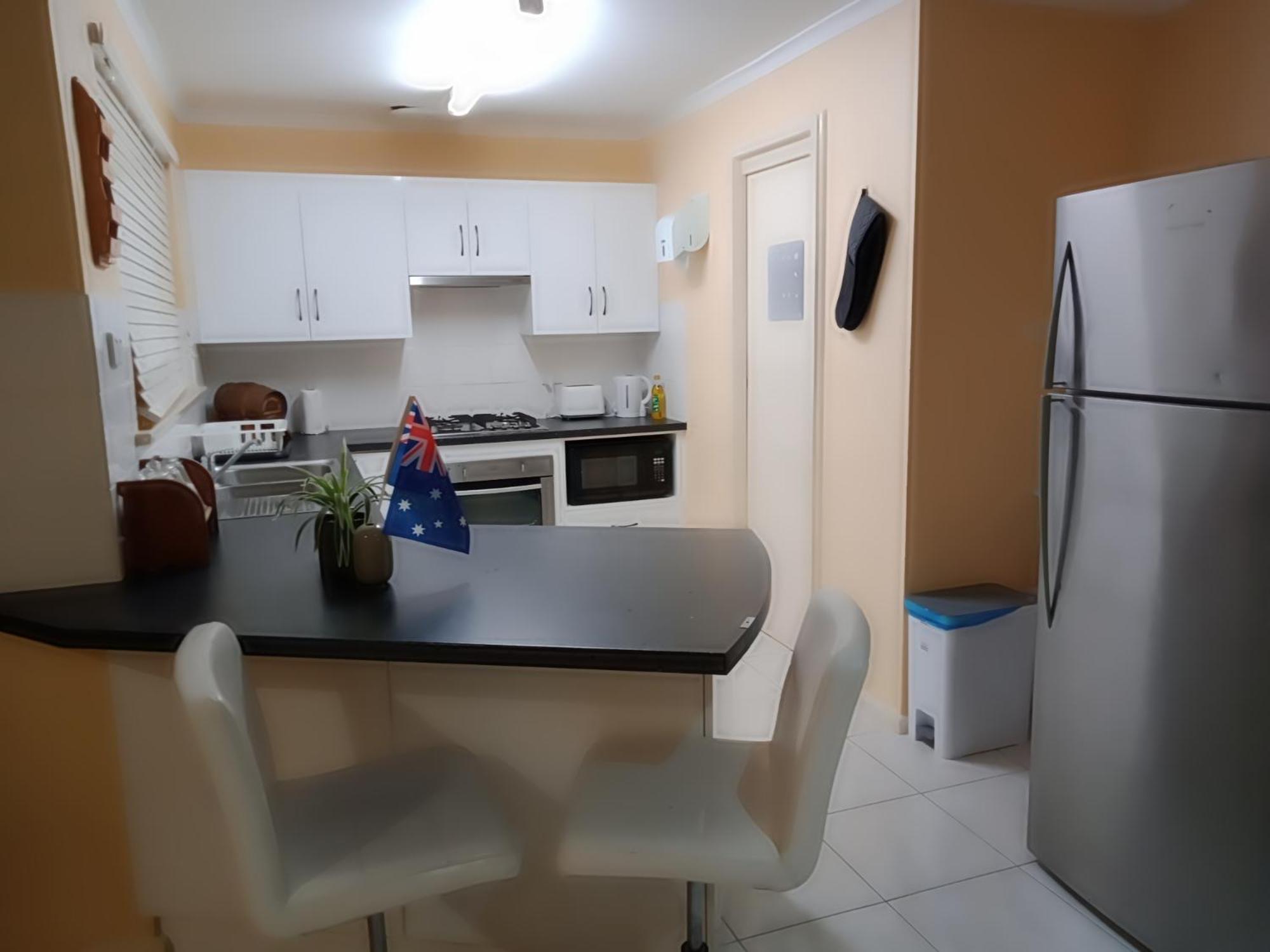 2BR house in West Lamington