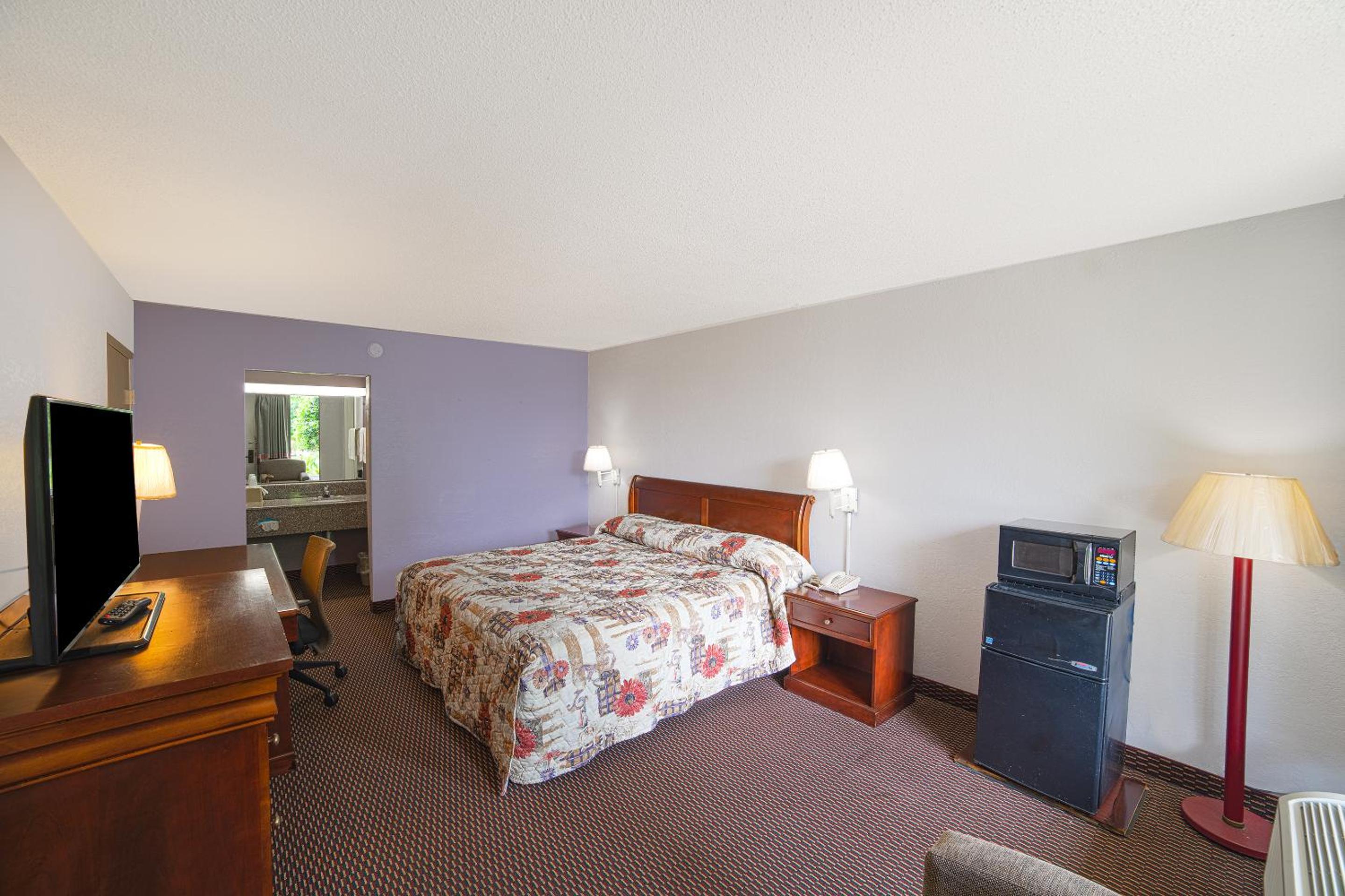 Masters Inn Selma Smithfield I-95 By OYO