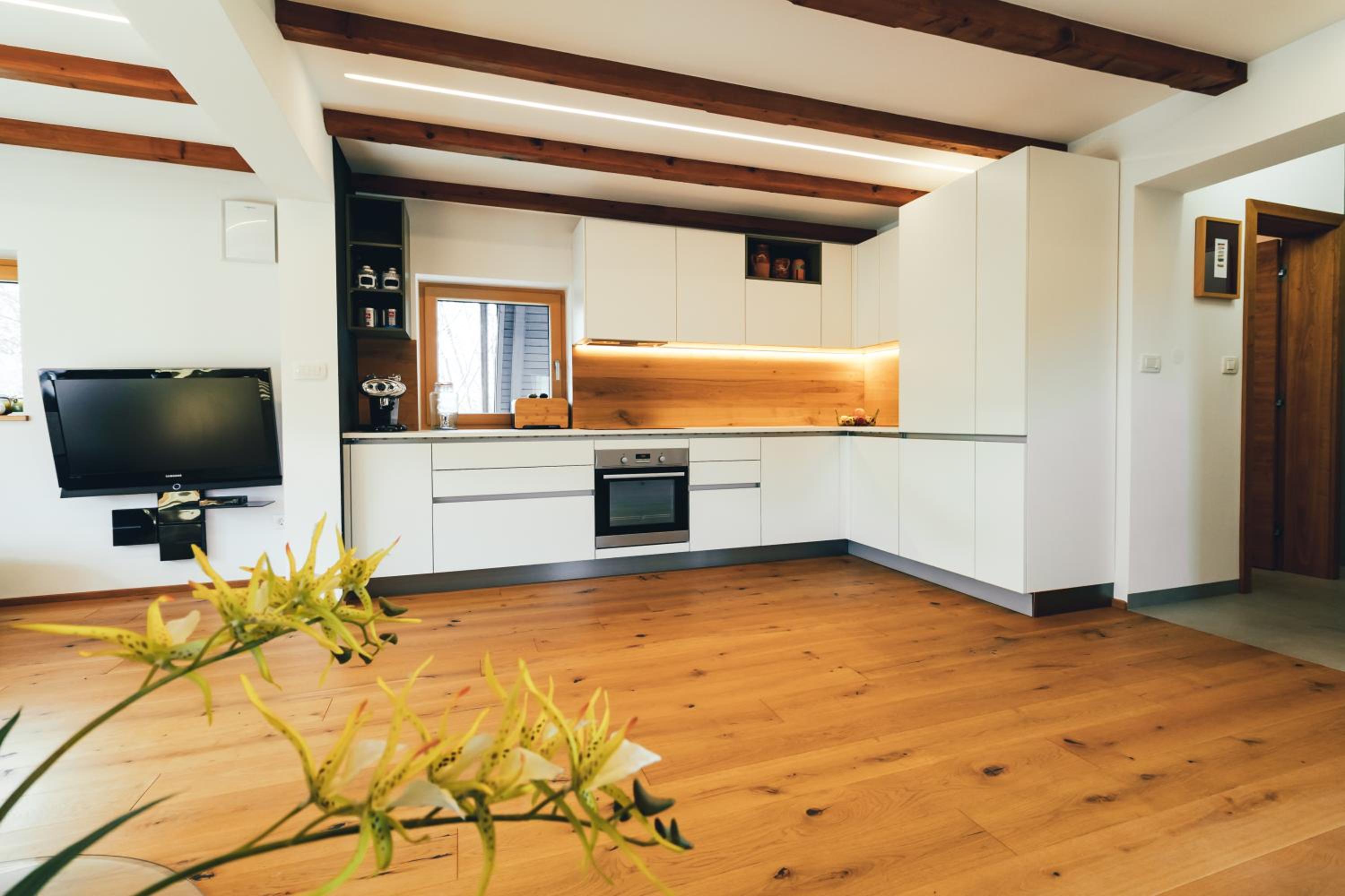 Private Lake House Selce