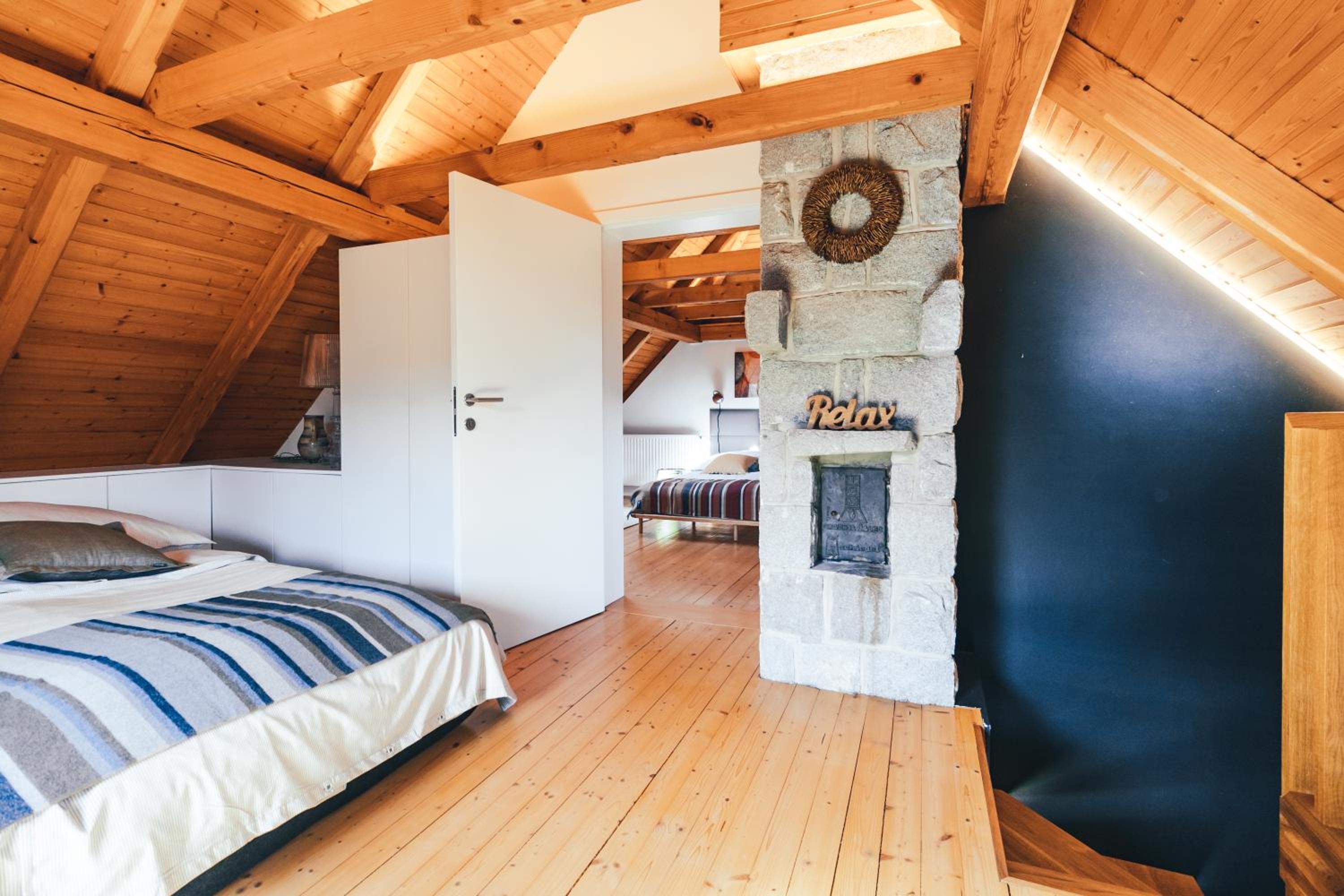 Private Lake House Selce