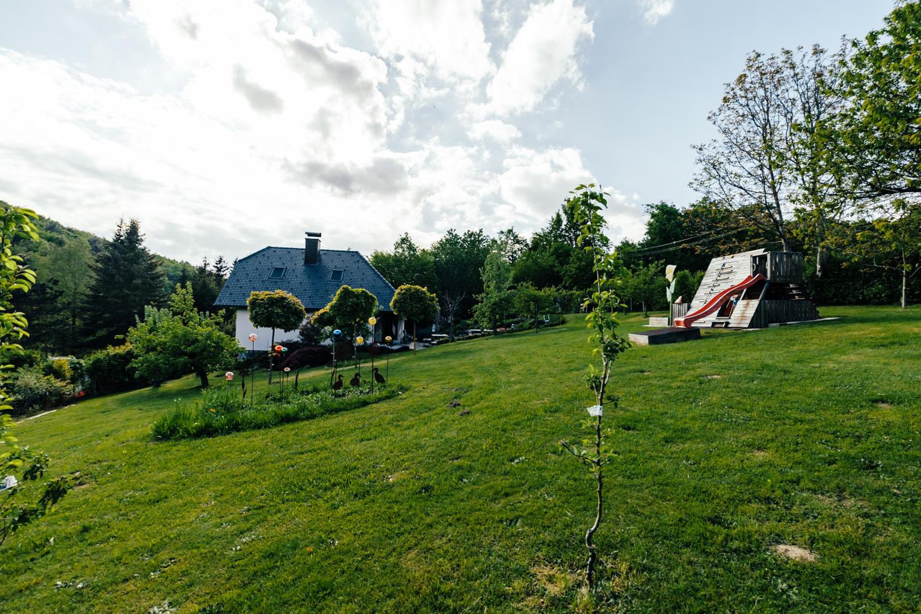 Private Lake House Selce
