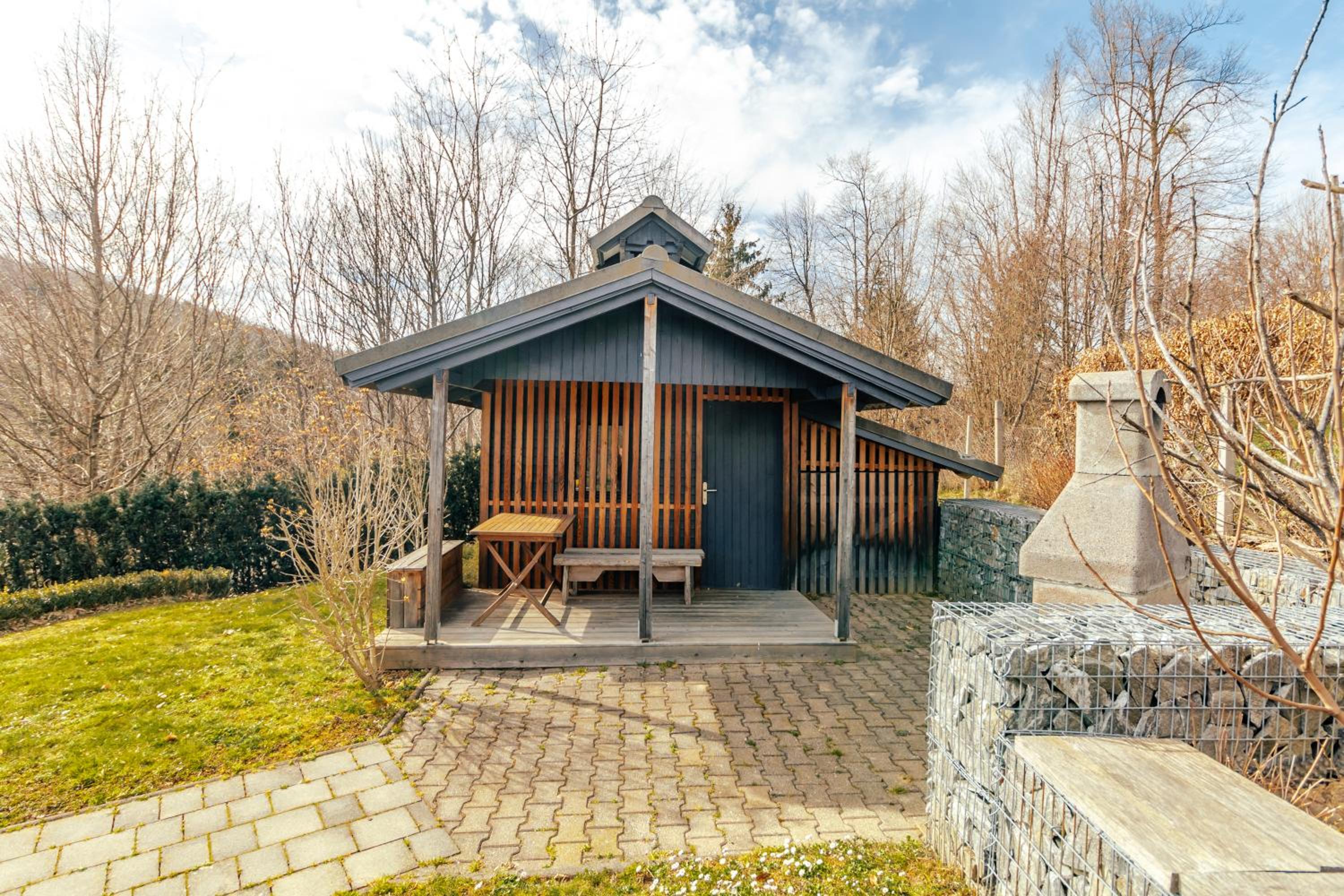 Private Lake House Selce