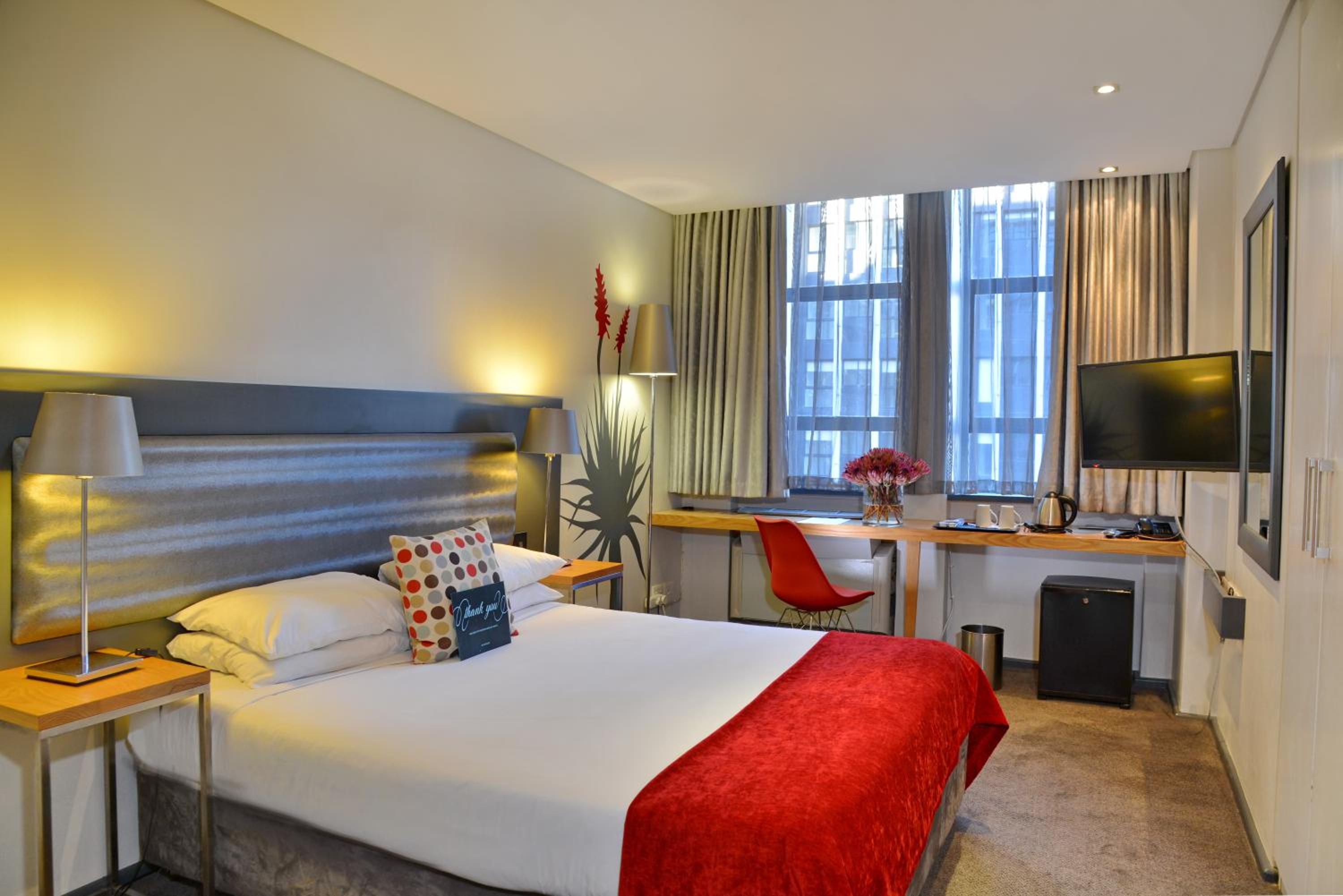Fountains Hotel by Neighbourgood