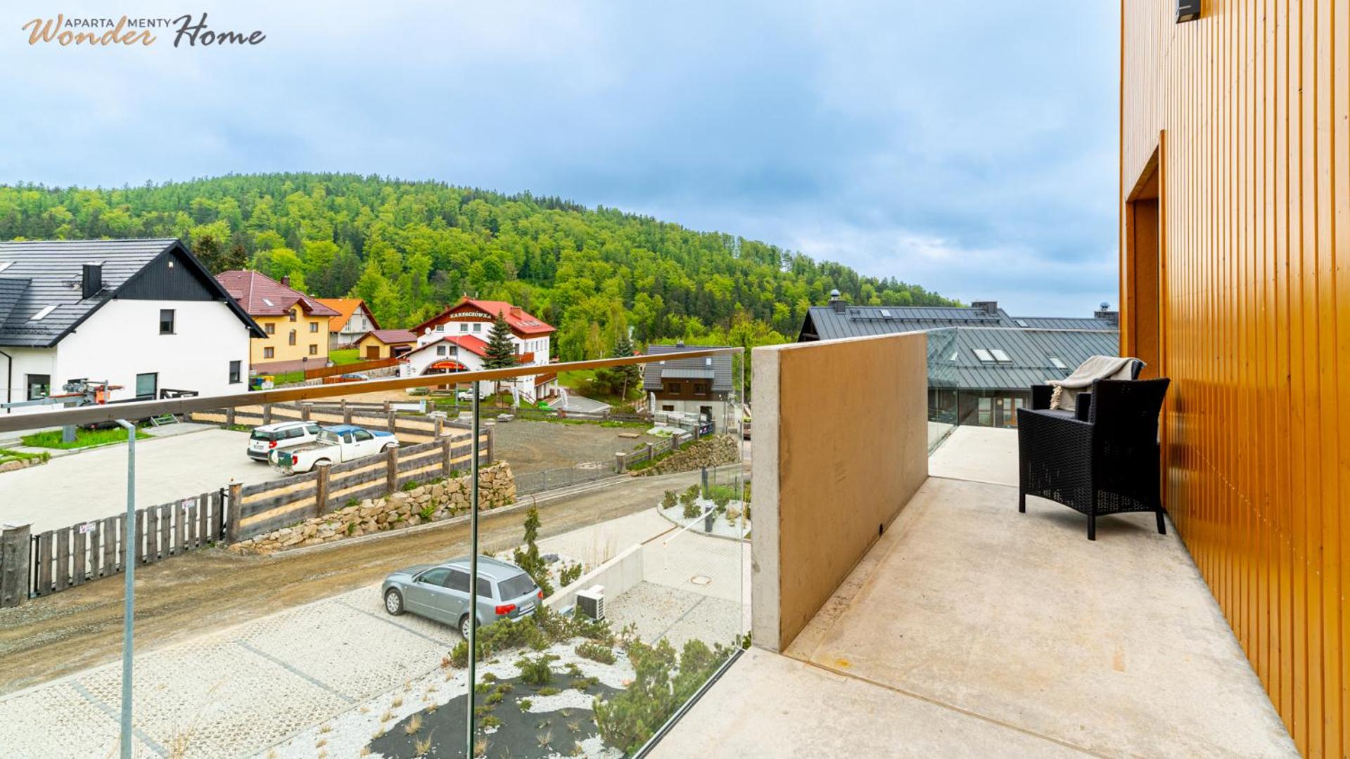 Wonder Home - Apartamenty Hillside tuż przy stoku, sklep, plac zabaw i zewnętrzna siłownia na terenie kompleksu