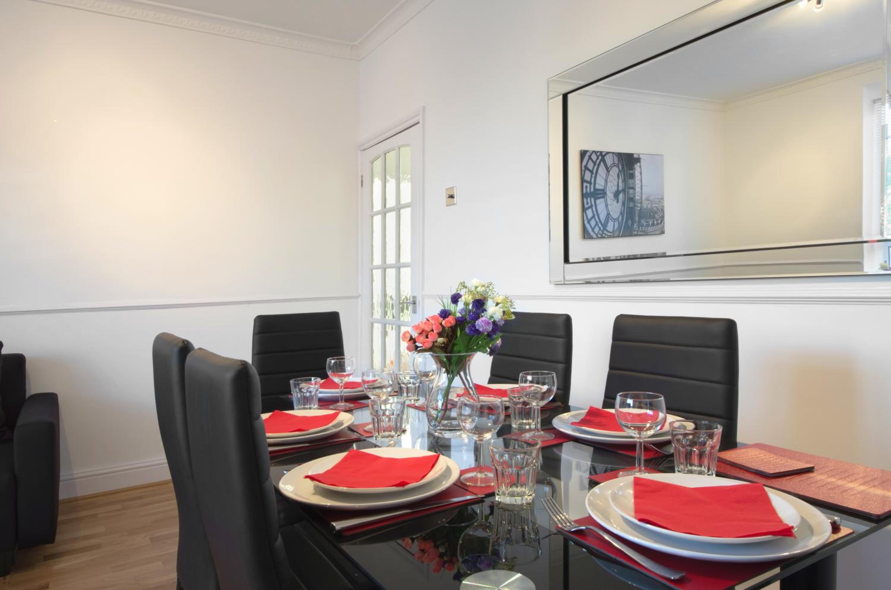 Central London 2 Bedroom Apartment