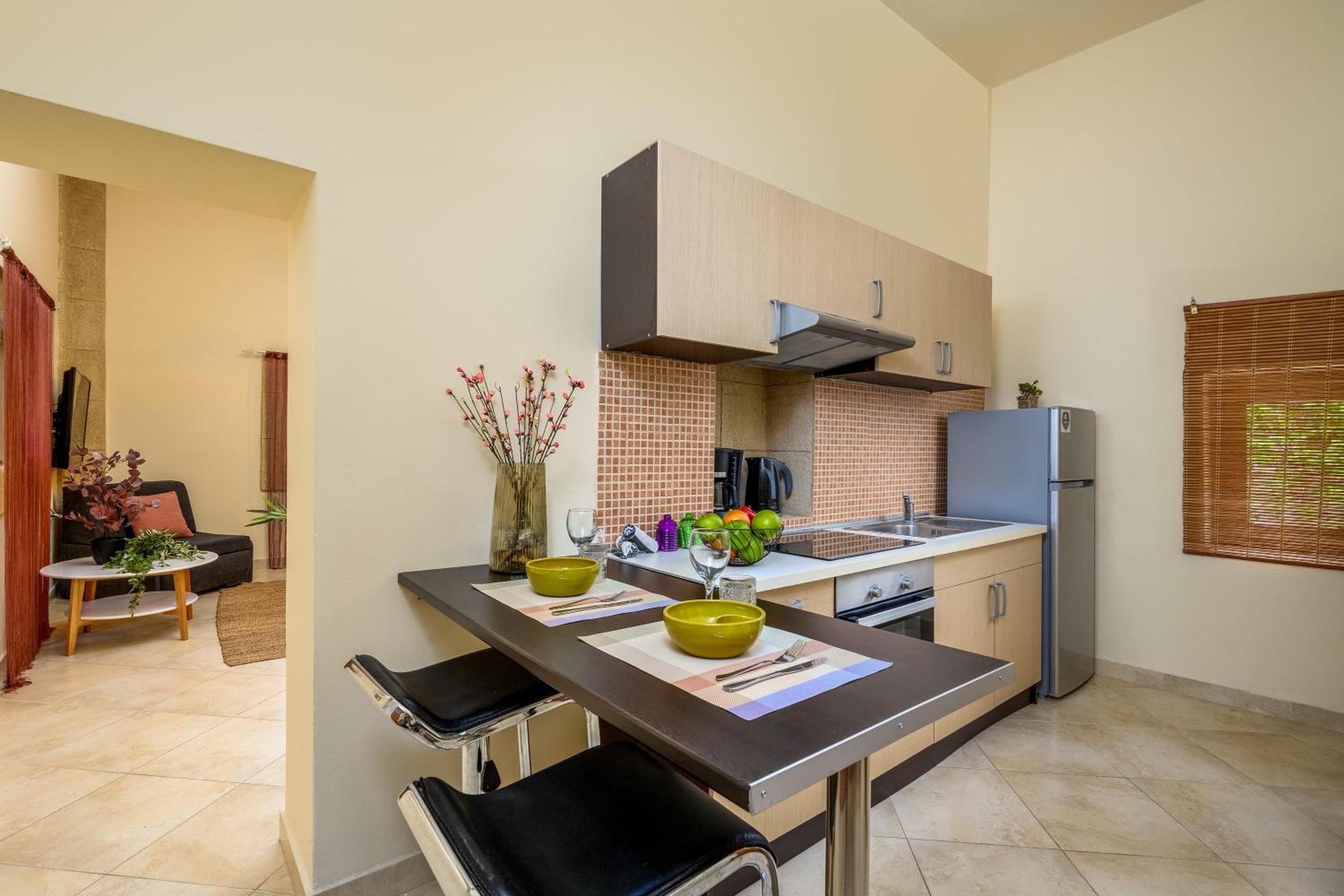 Alchadef Park Apartment view 5