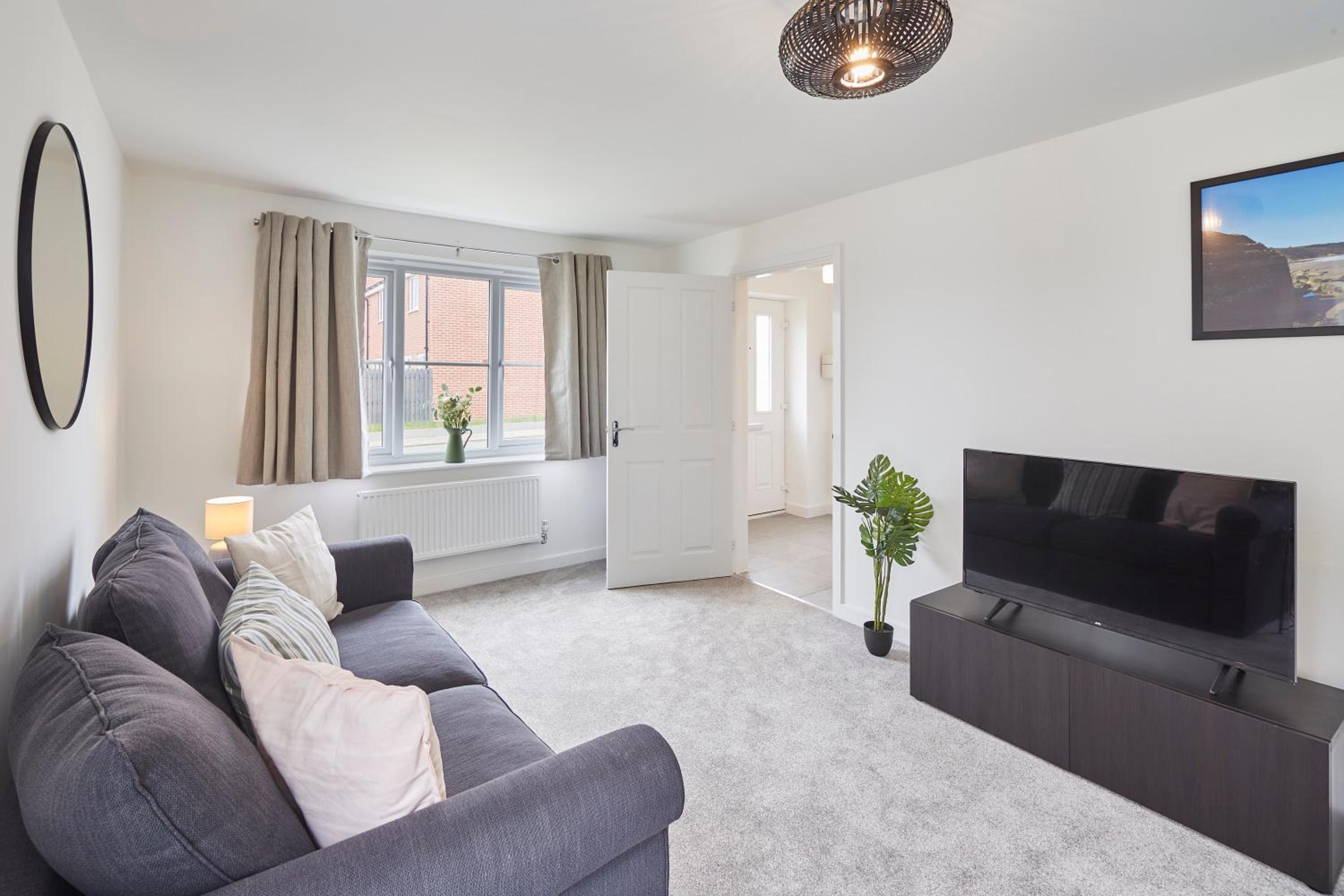 Host & Stay - Cayton Bay Cottage view 4