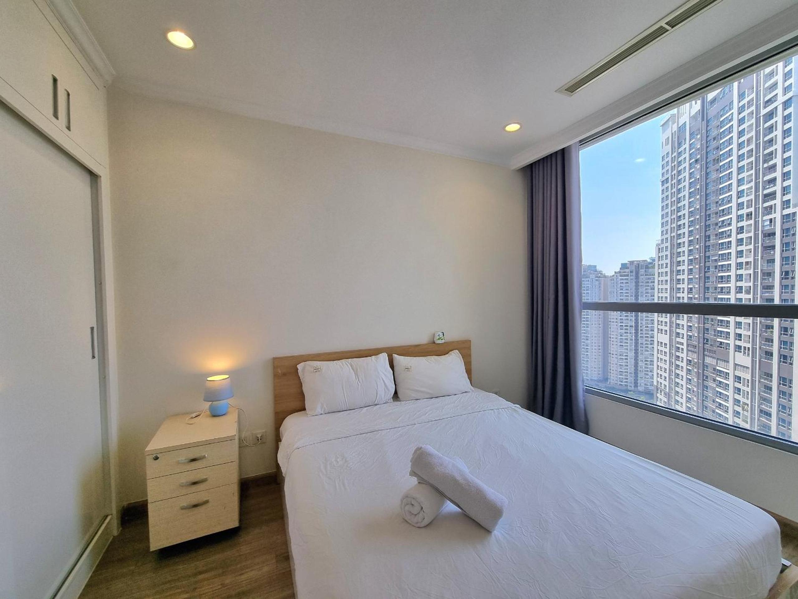 123 Apartment in Vinhomes Central Park - Landmark 81 area