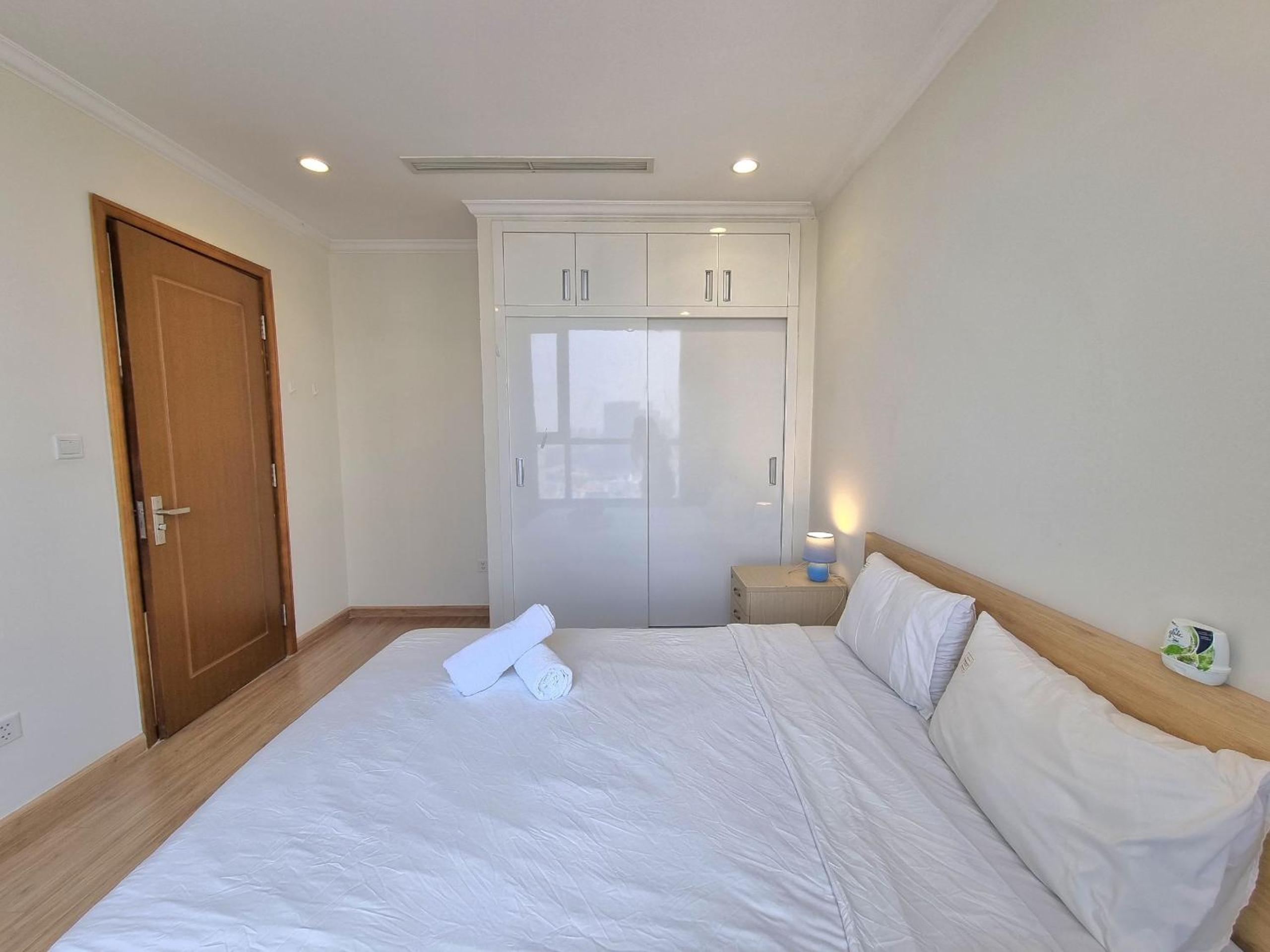 123 Apartment in Vinhomes Central Park - Landmark 81 area