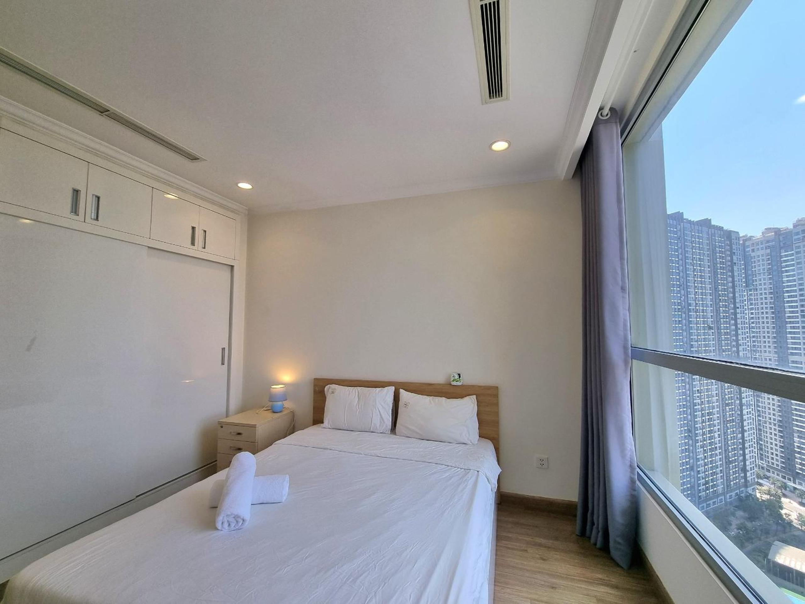 123 Apartment in Vinhomes Central Park - Landmark 81 area