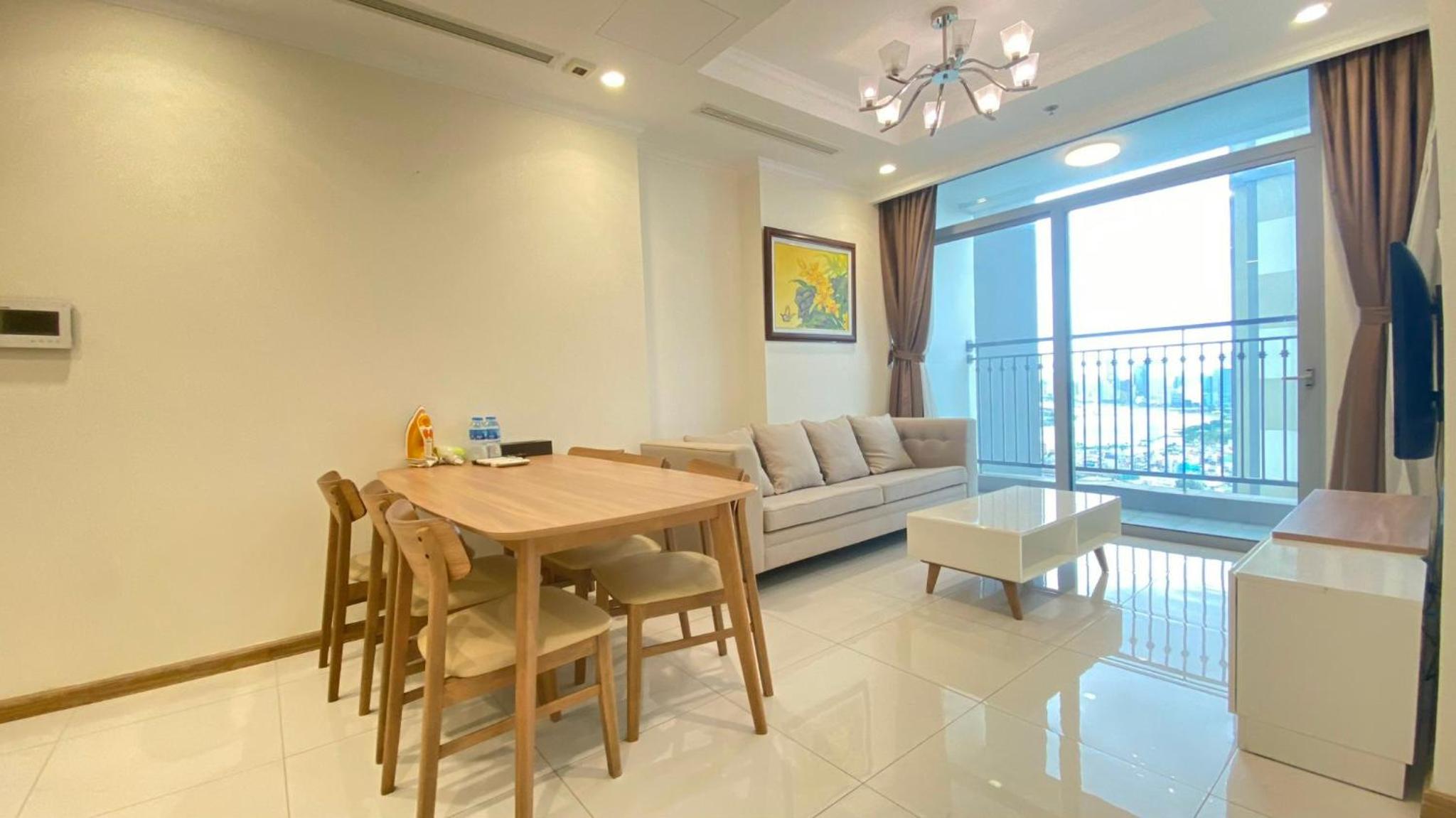 123 Apartment in Vinhomes Central Park - Landmark 81 area