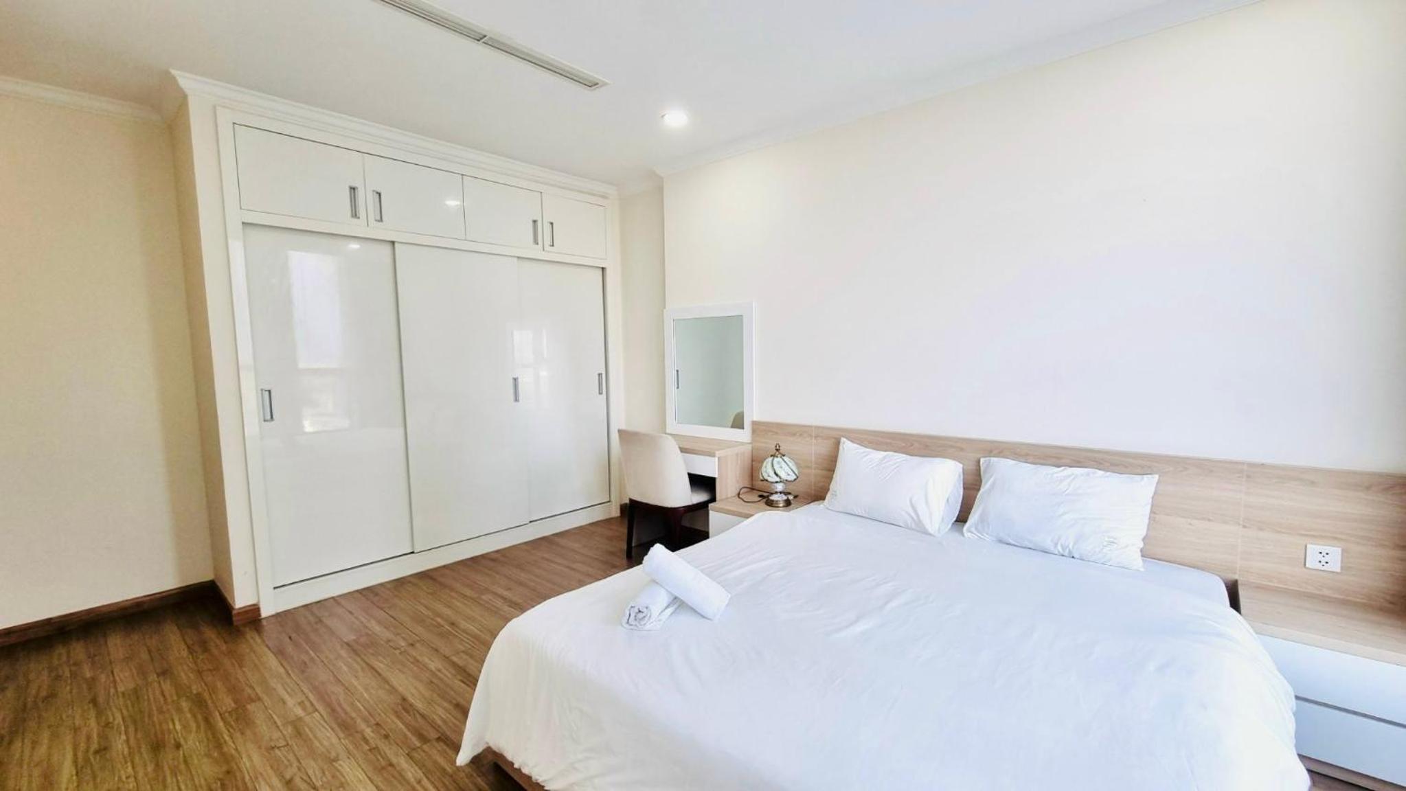 123 Apartment in Vinhomes Central Park - Landmark 81 area