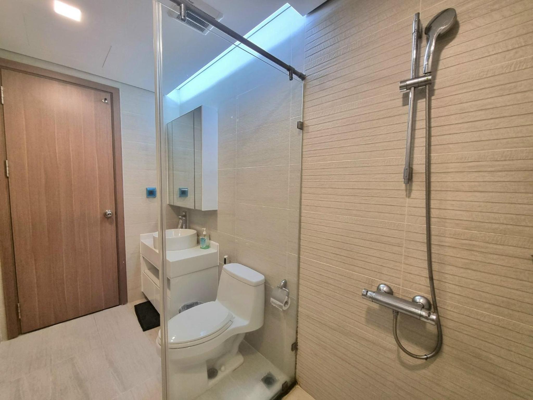 123 Apartment in Vinhomes Central Park - Landmark 81 area