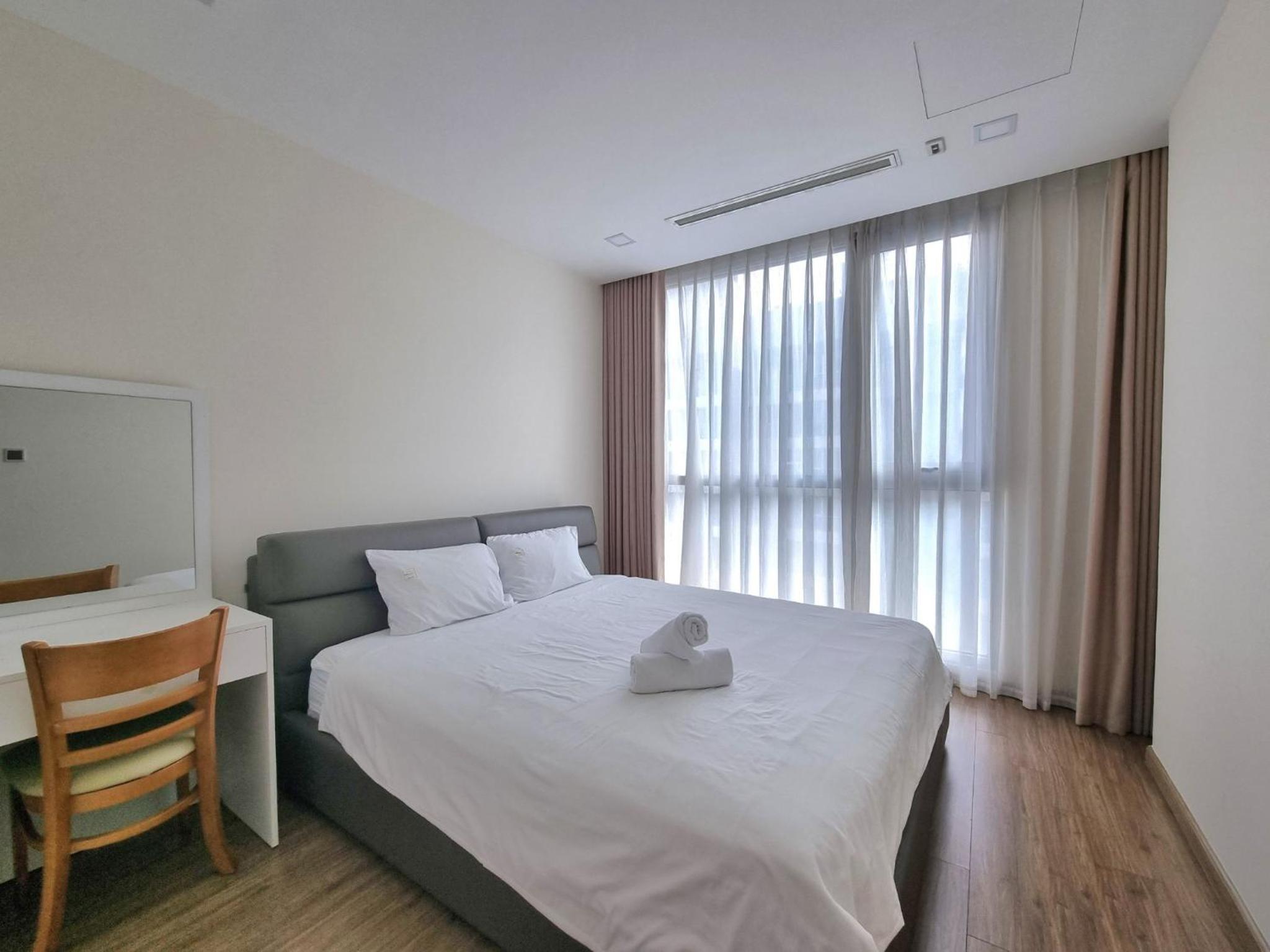123 Apartment in Vinhomes Central Park - Landmark 81 area