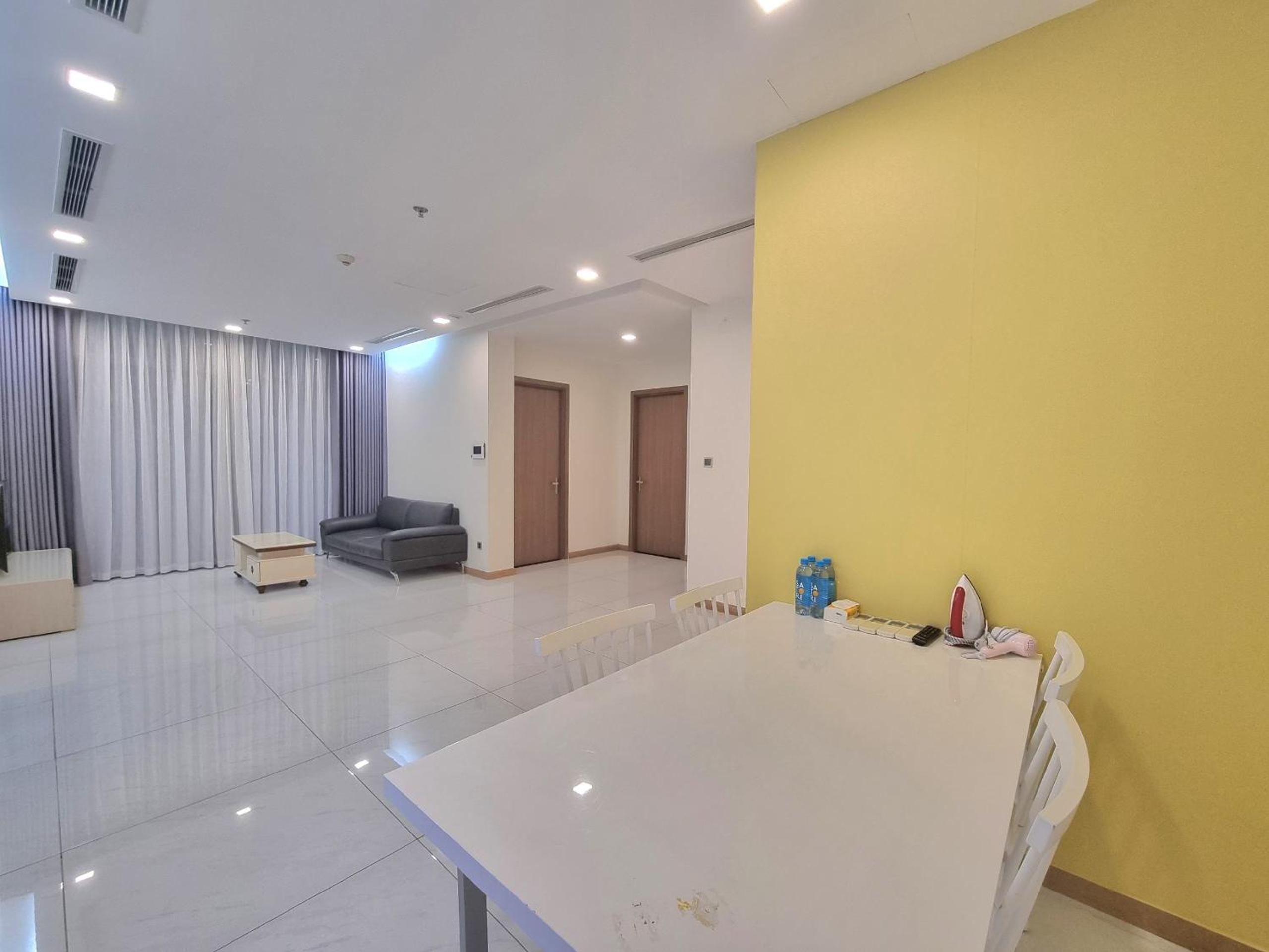 123 Apartment in Vinhomes Central Park - Landmark 81 area