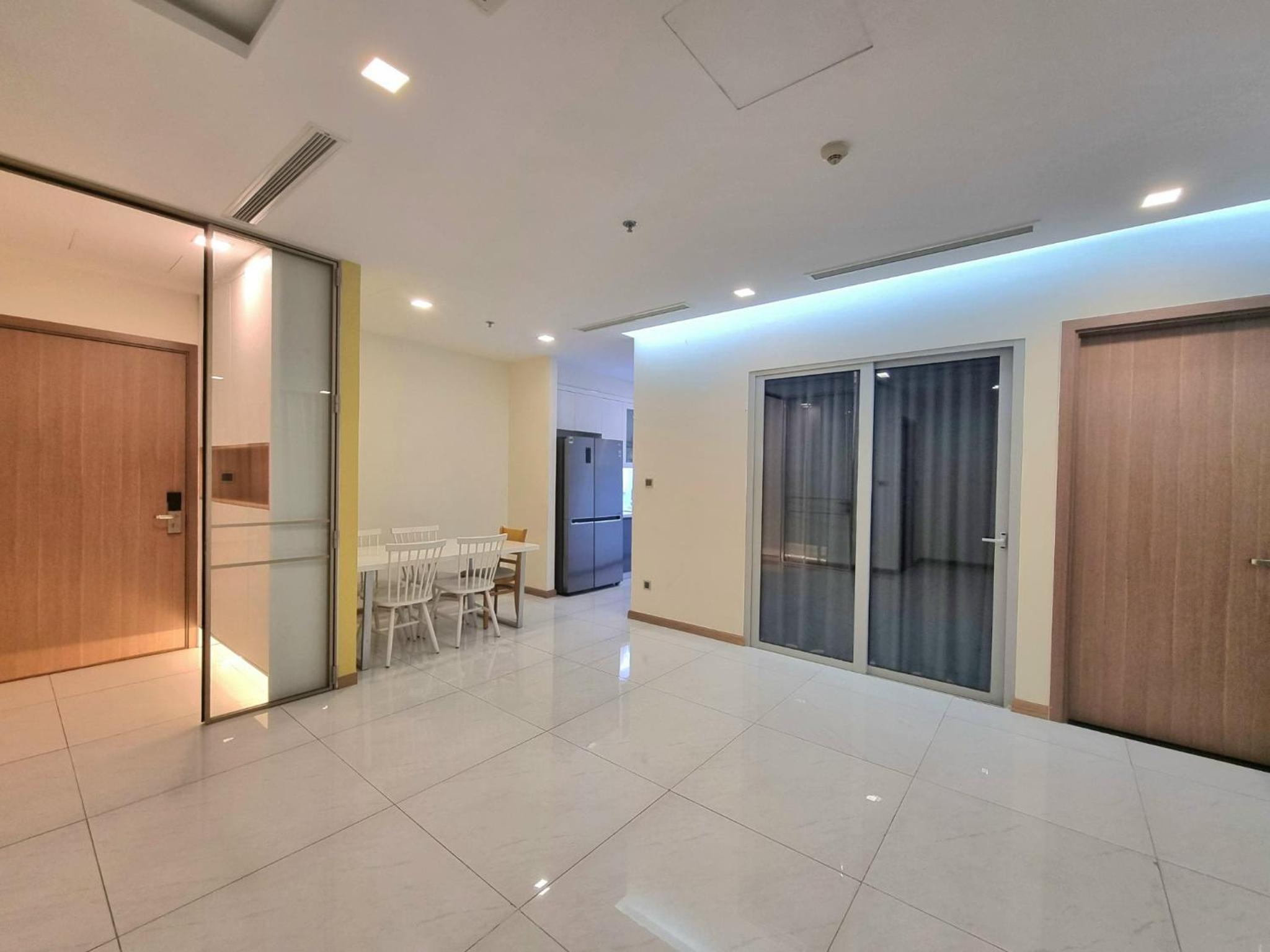 123 Apartment in Vinhomes Central Park - Landmark 81 area