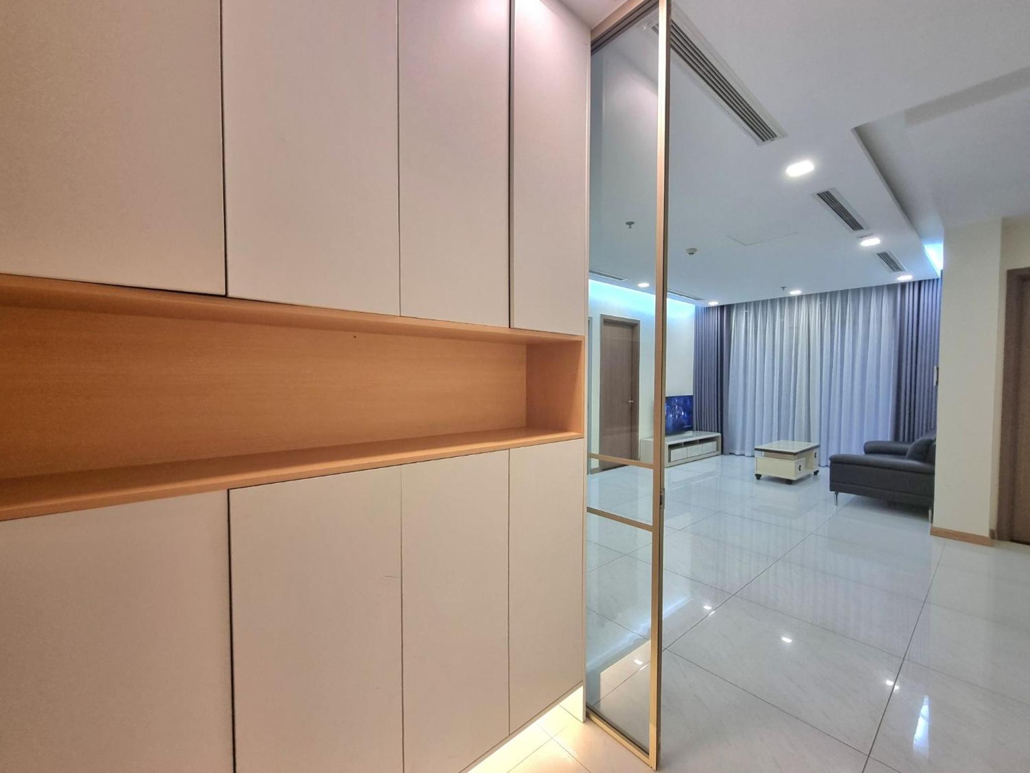 123 Apartment in Vinhomes Central Park - Landmark 81 area