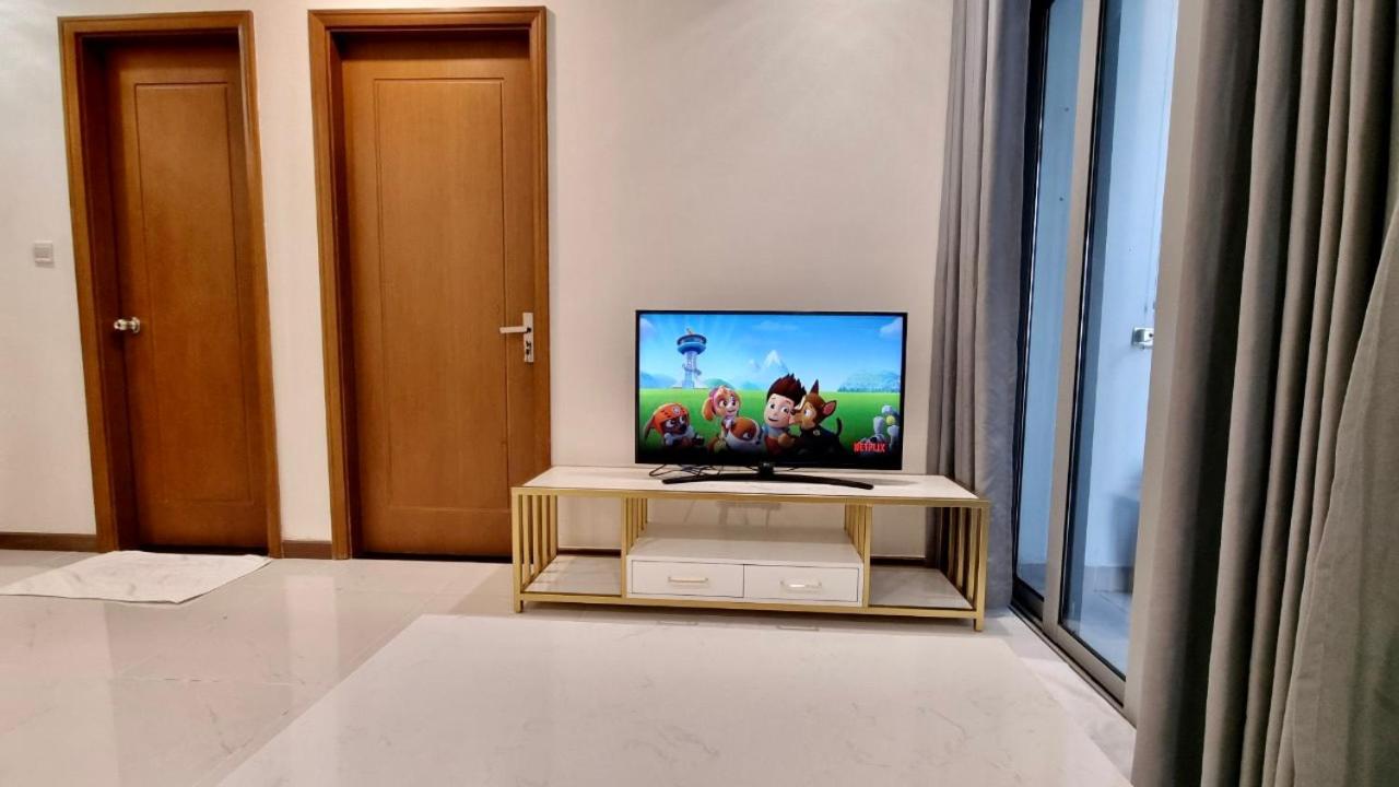 123 Apartment in Vinhomes Central Park - Landmark 81 area