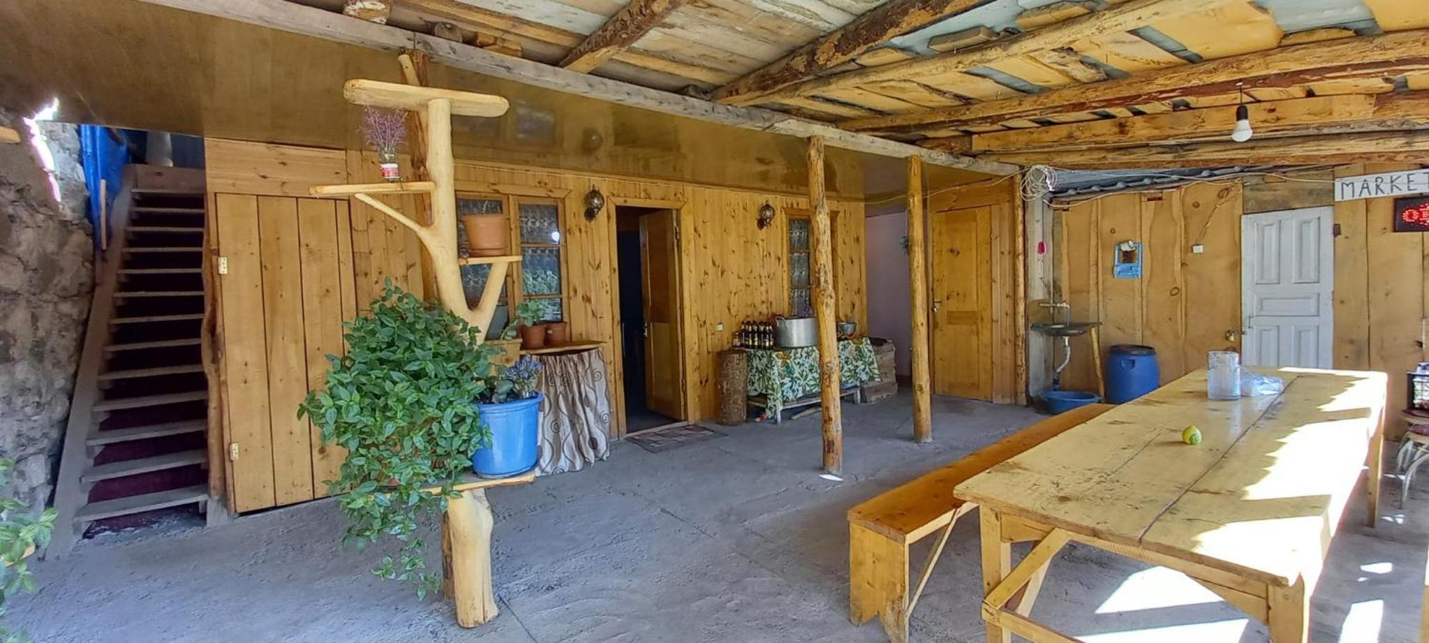 MURQVAMI Guesthouse