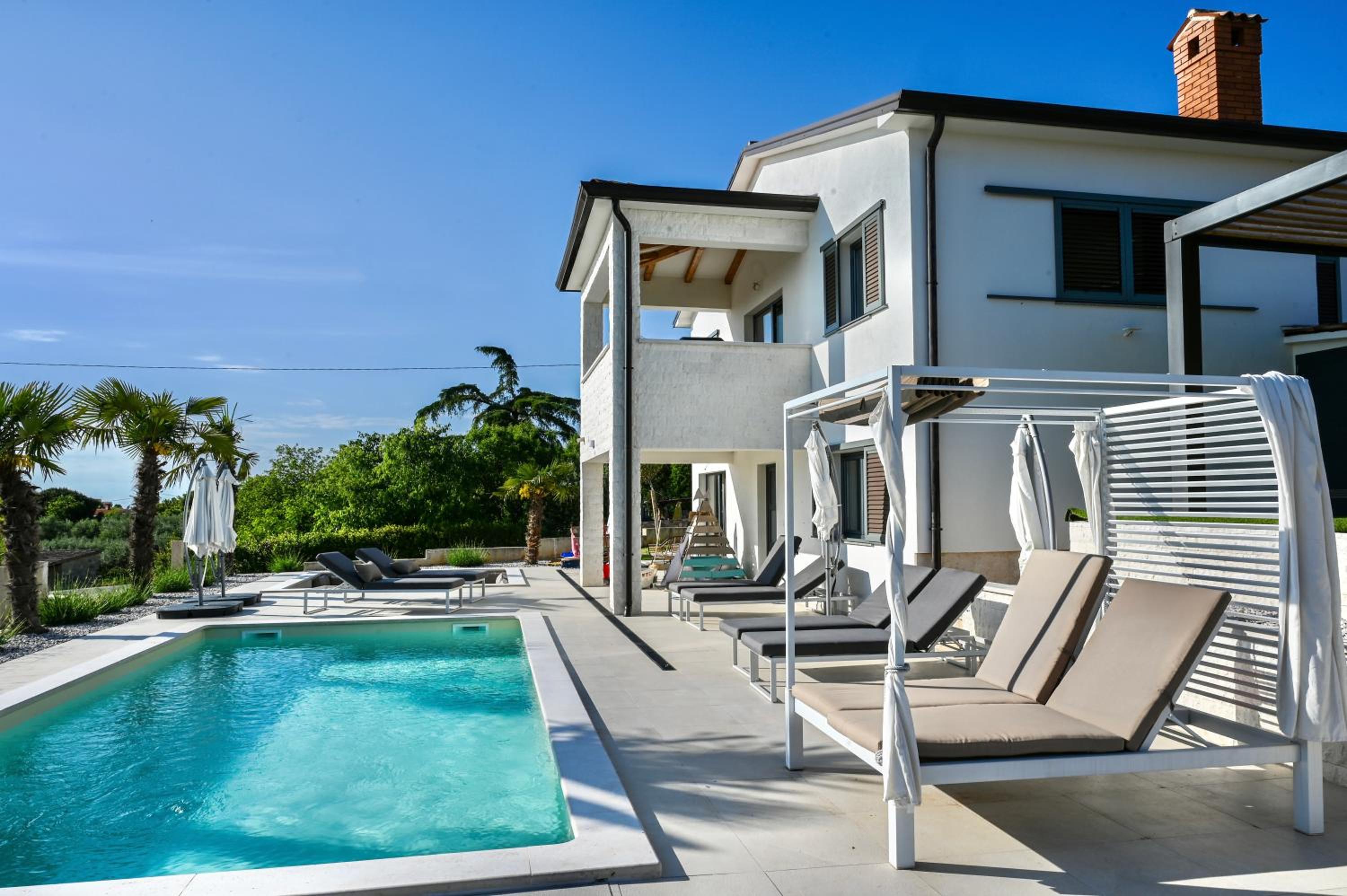 Sunshinewilla com - amazing sea view - private pool - 4 bedrooms - 3 bathrooms - workout view 2