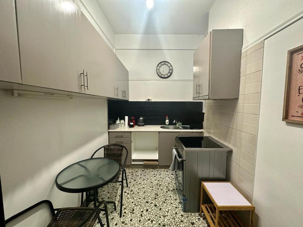 ATHENS 3br Riviera Alimos