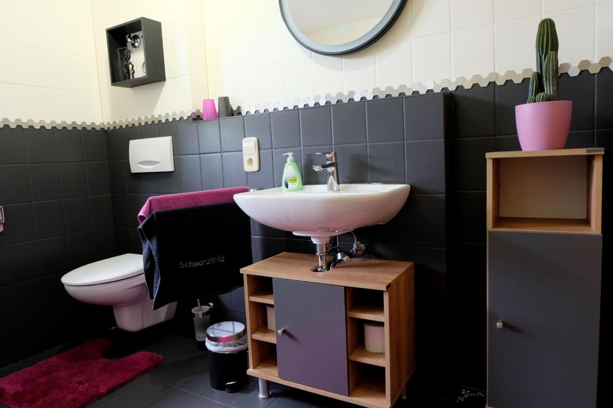 SchwarzWild - Ferienwohnung und Ferienzimmer