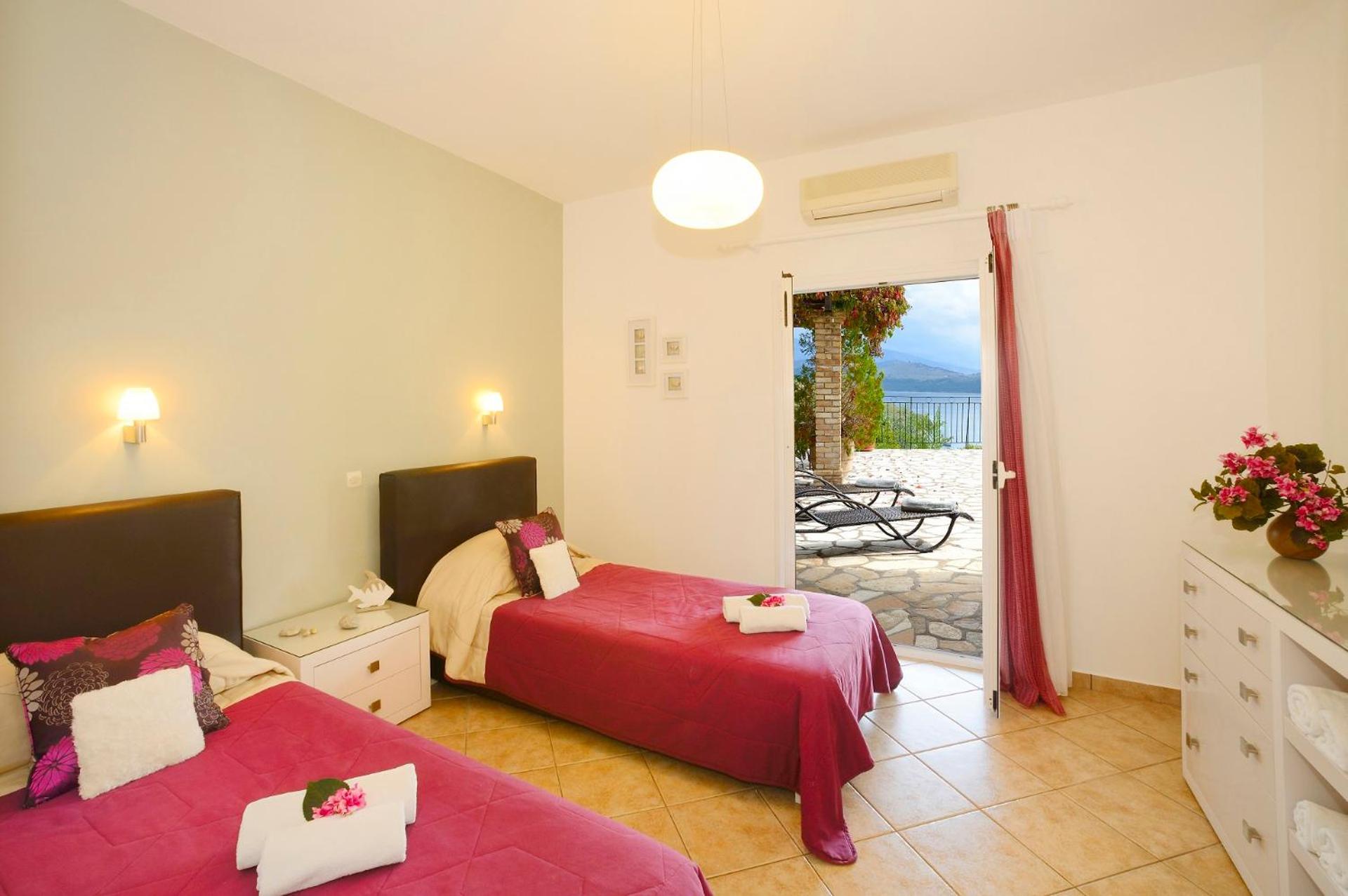 Leonoras House photo 3