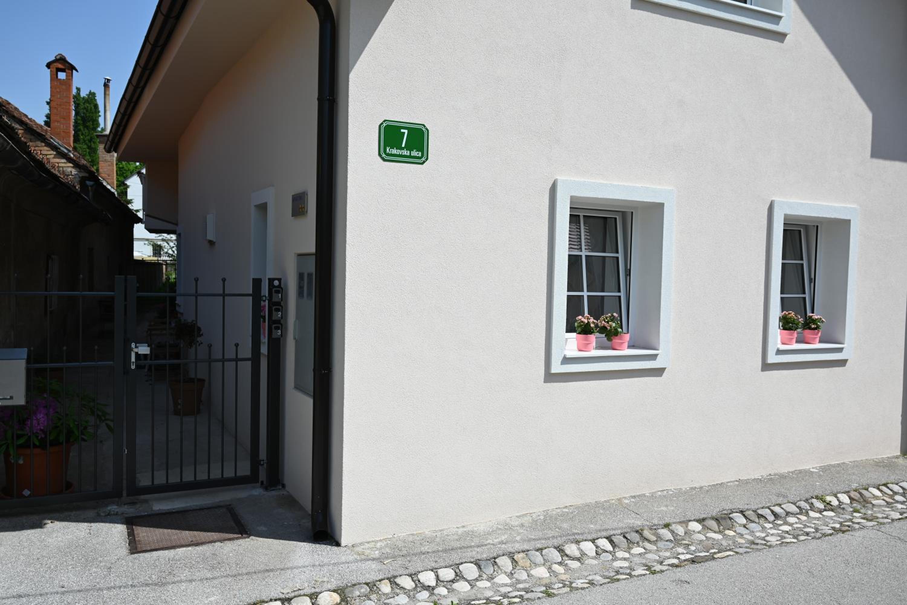 Krakovska apartments view 5