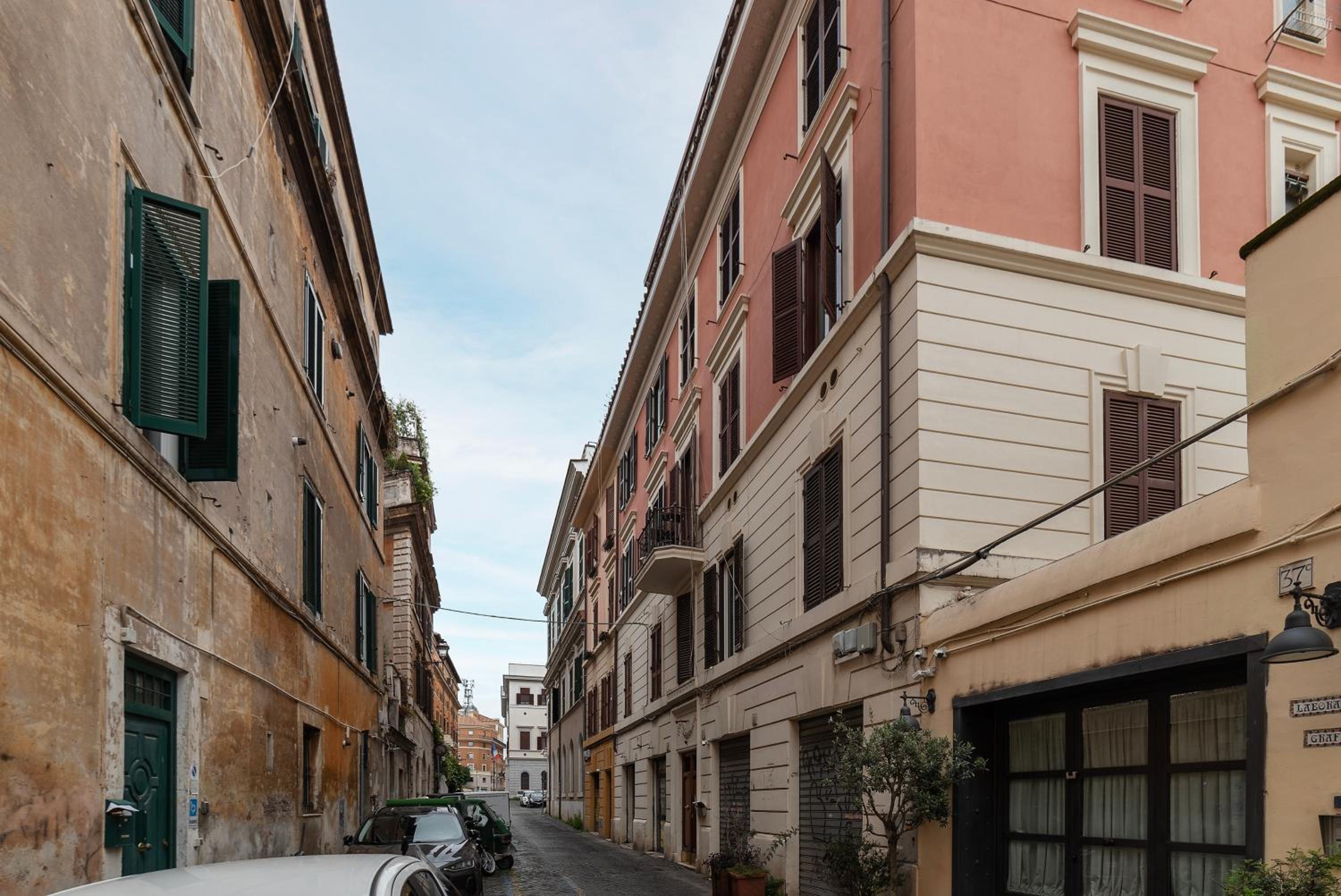 GuestHost - Bright & Roomy Apartment x6 - Trastevere District