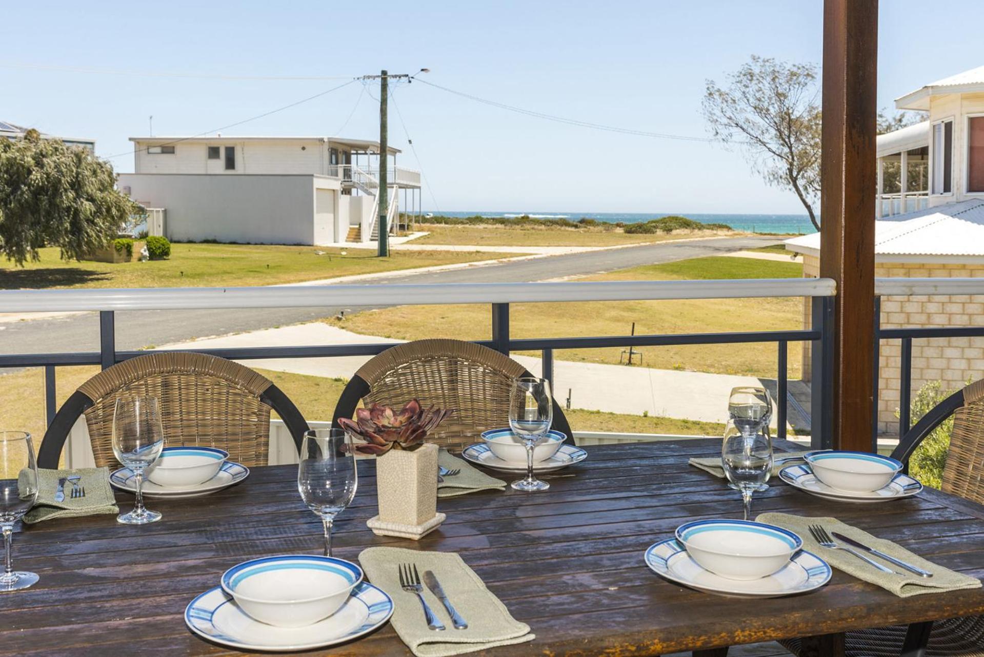 Beach Break - Family Accommodation with Ocean Views