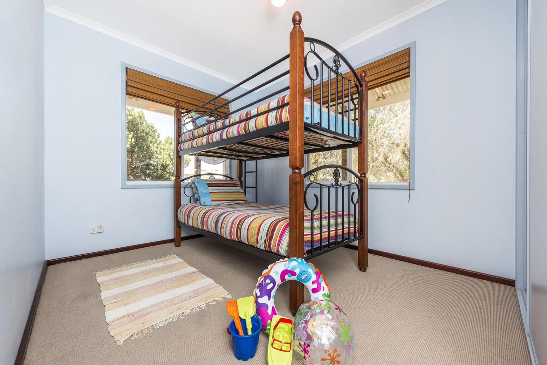 Beach Break - Family Accommodation with Ocean Views