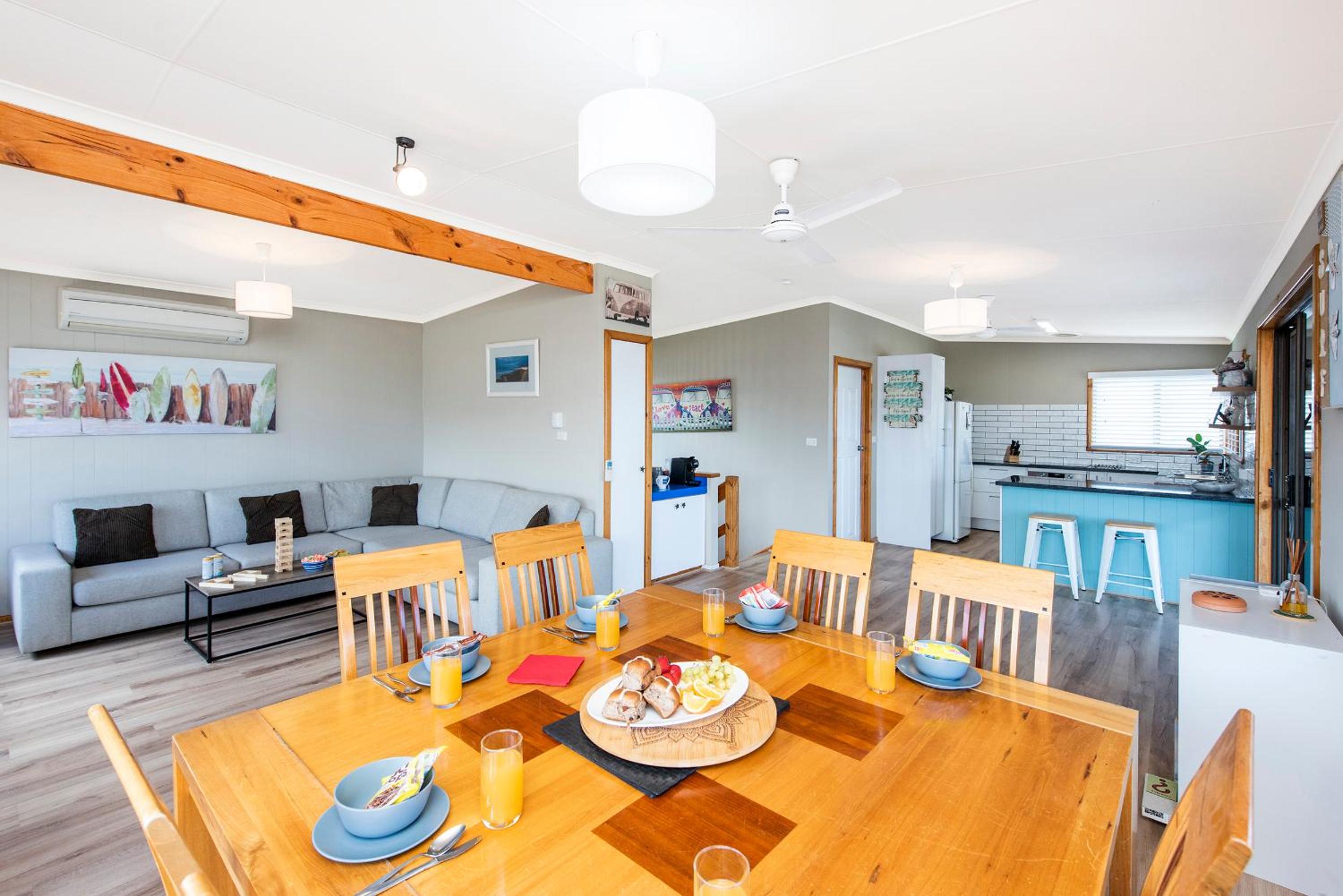 Lano Beach House