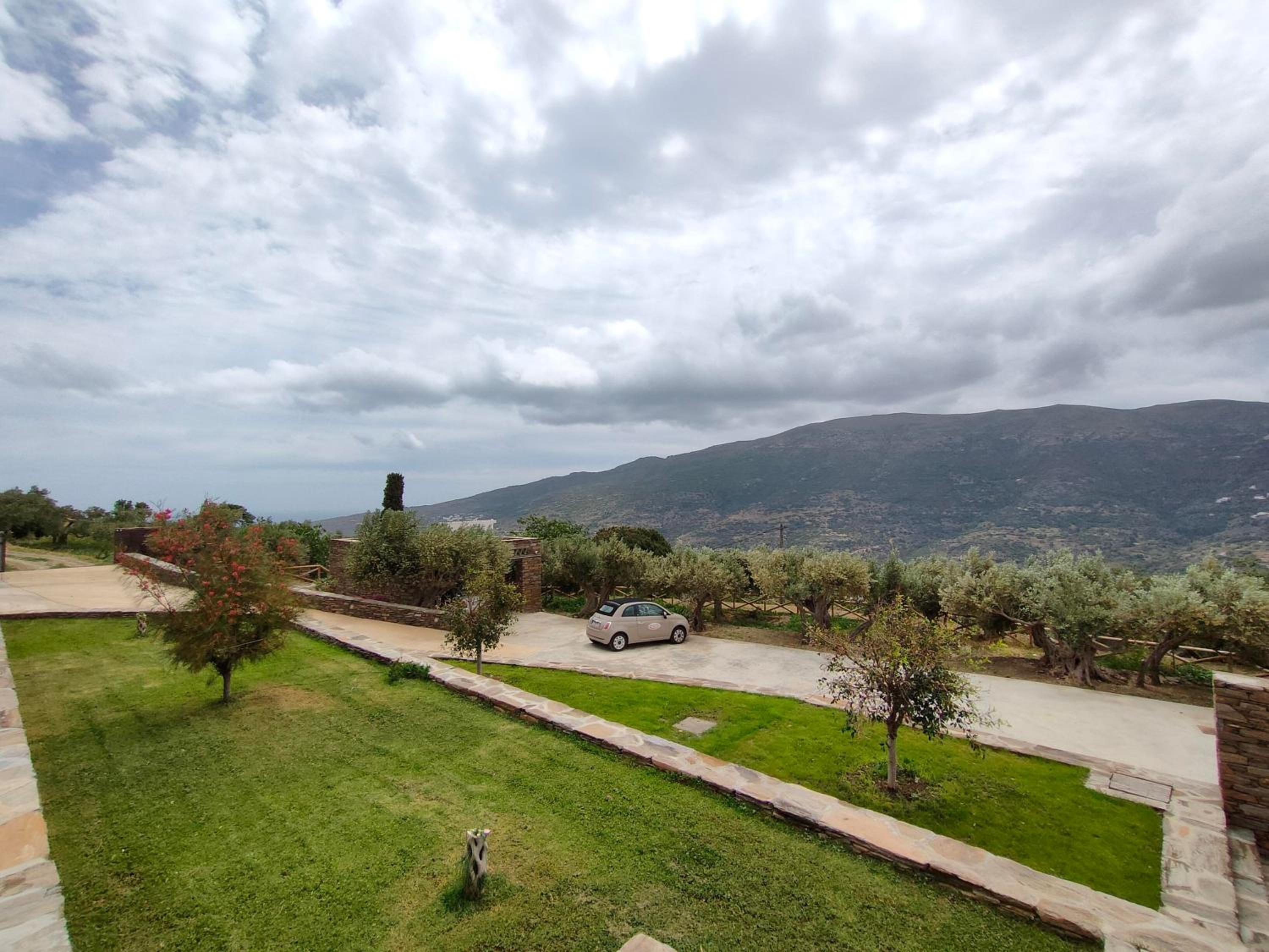 Amarienitas Suites photo 4