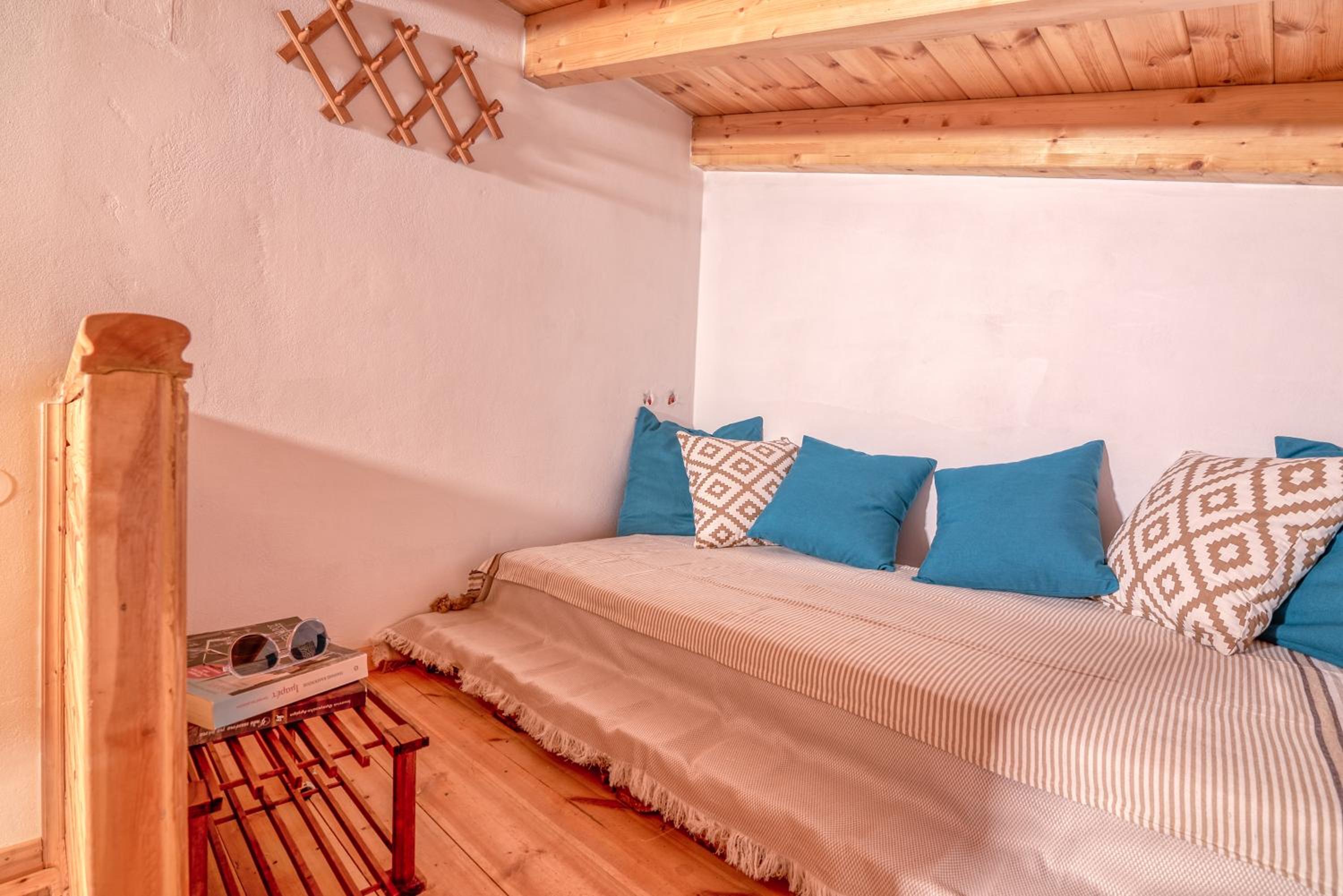 Traditional cottage near Kissamos and Falassarna 1 feel like home properties view 2