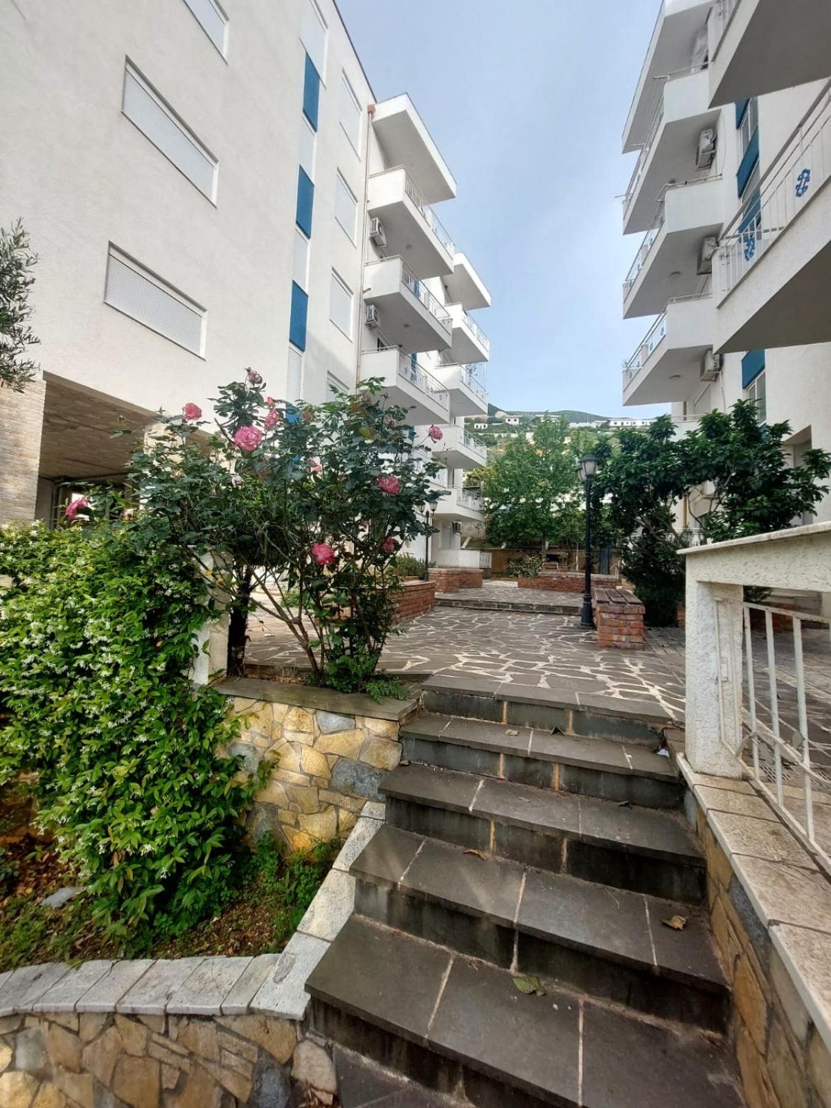 Redsun Apartment