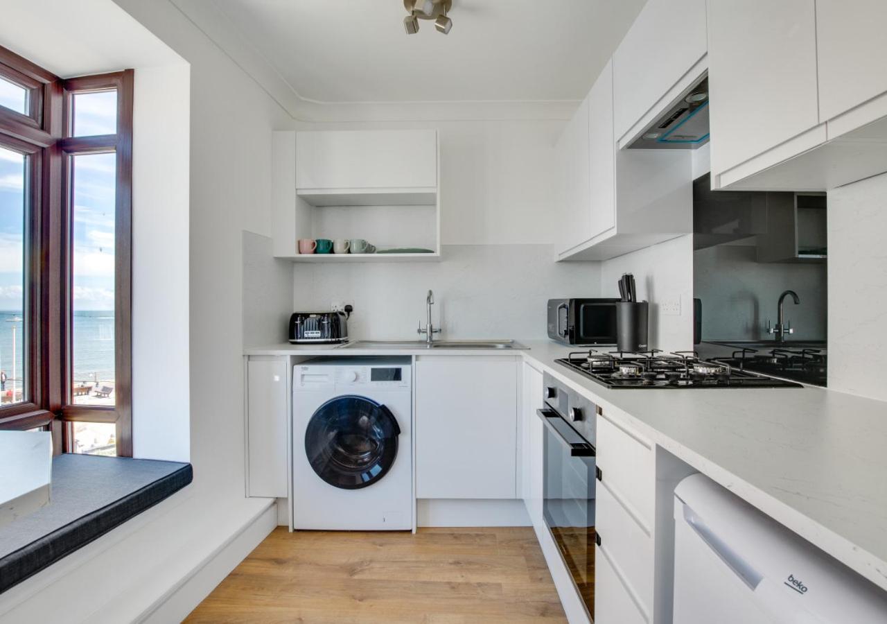 2 Bed in Swanage oc-wy547 view 3