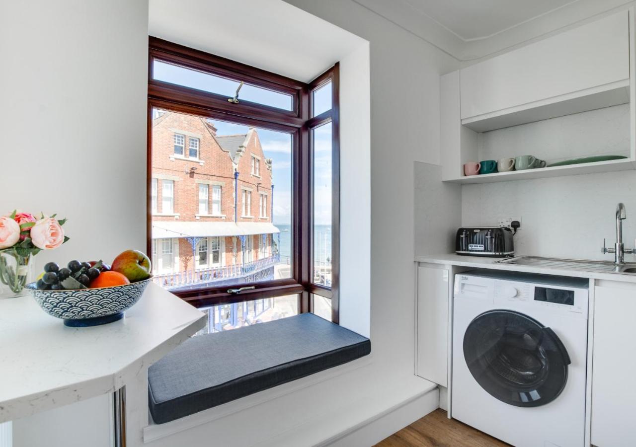2 Bed in Swanage oc-wy547 view 2