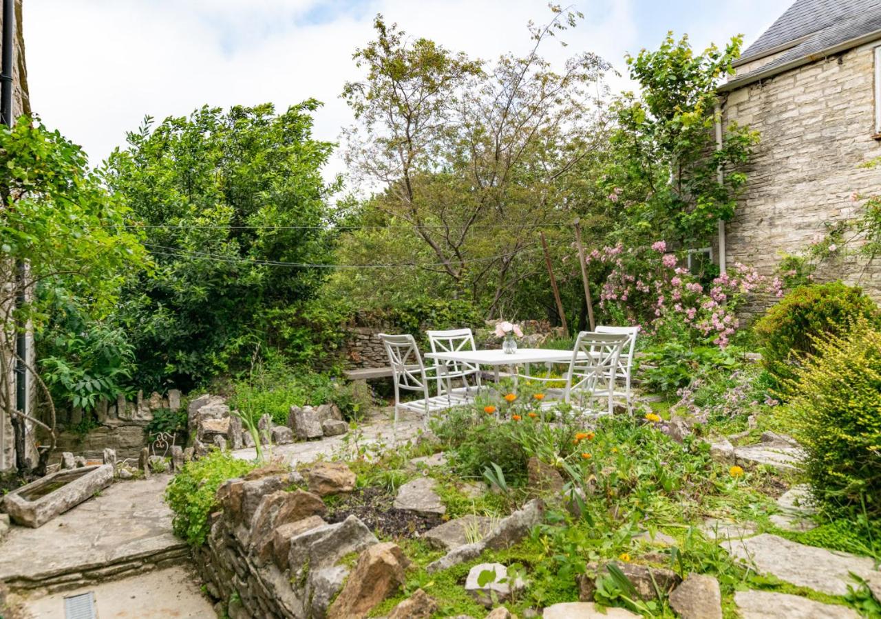 3 Bed in Swanage oc-wy557