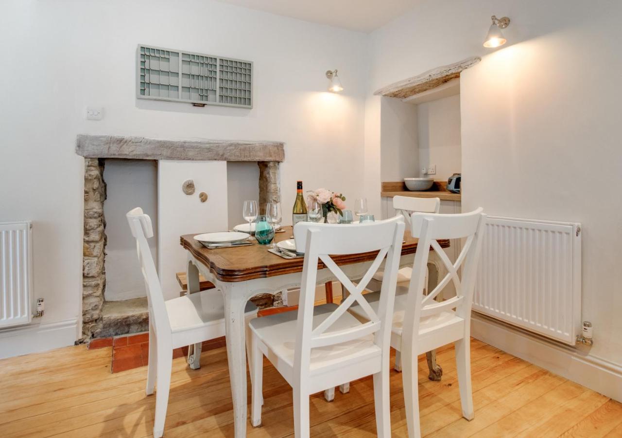 3 Bed in Swanage oc-wy557