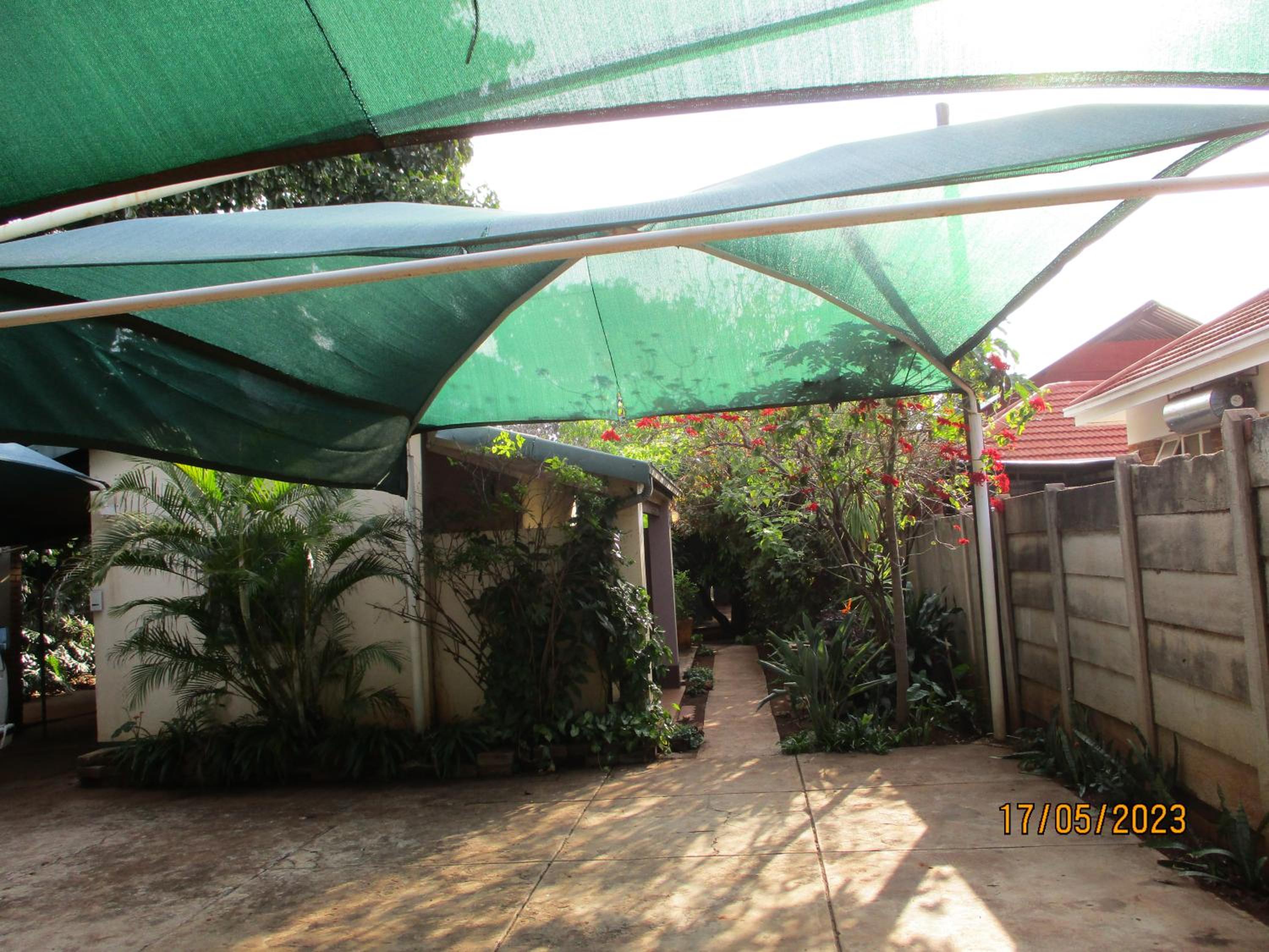 Lutea Guest House view 2