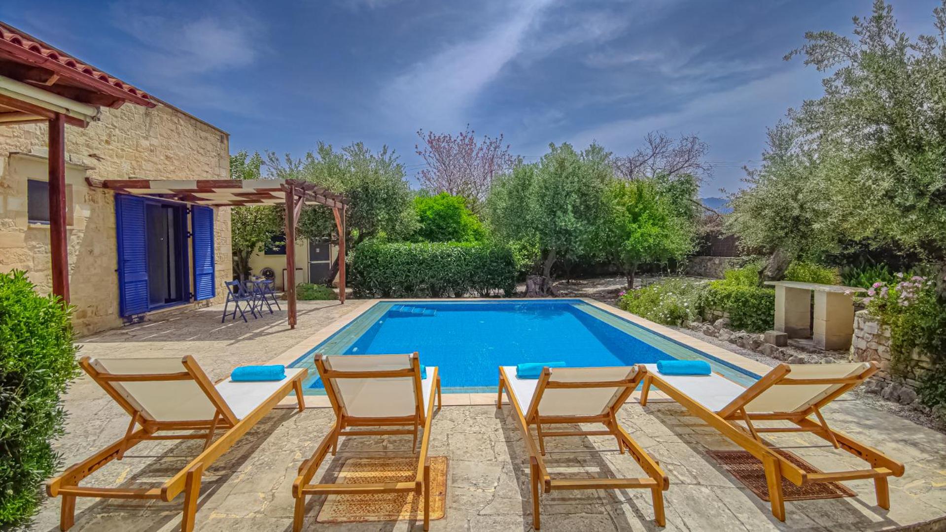 Lemon Tree Villa with Private Pool and Starlink Internet view 2