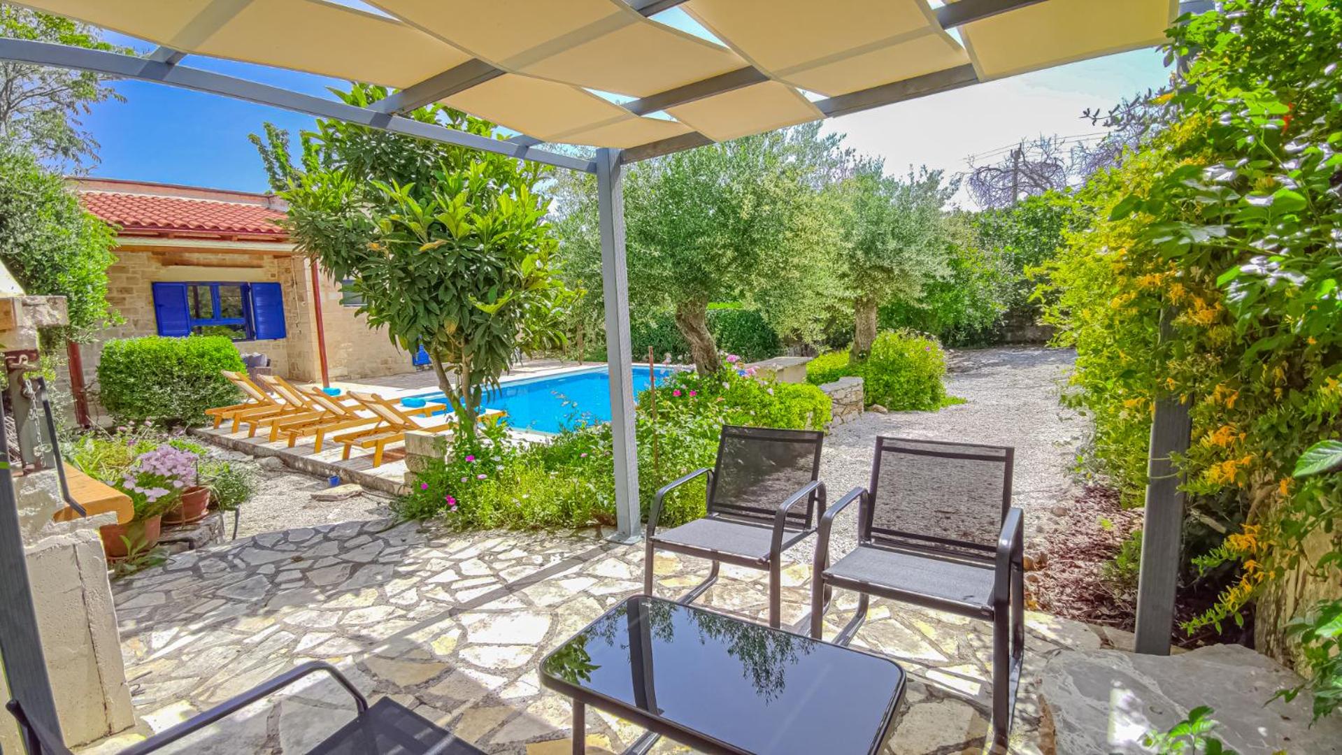 Lemon Tree Villa with Private Pool and Starlink Internet view 5