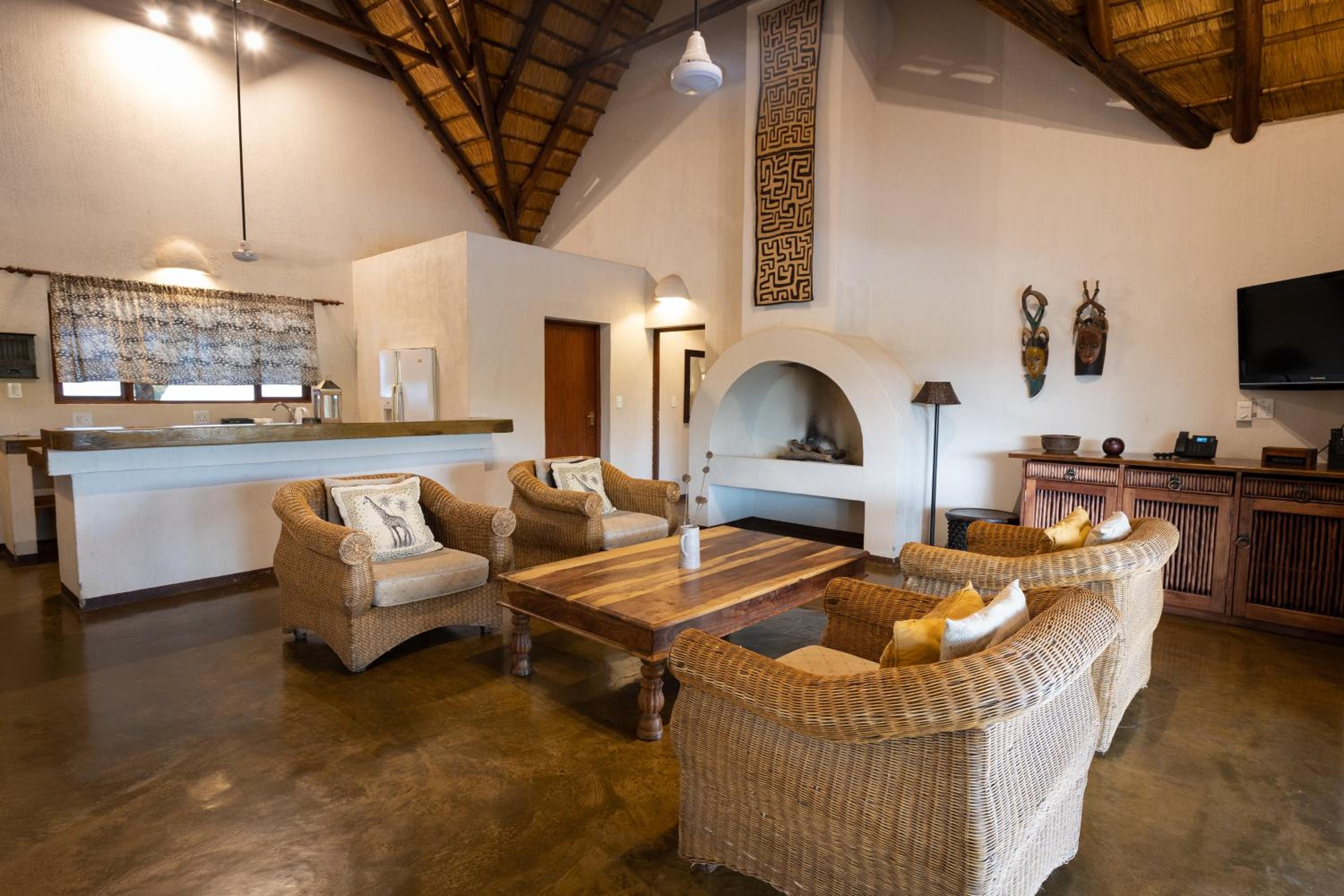 Nyati Safari Lodge