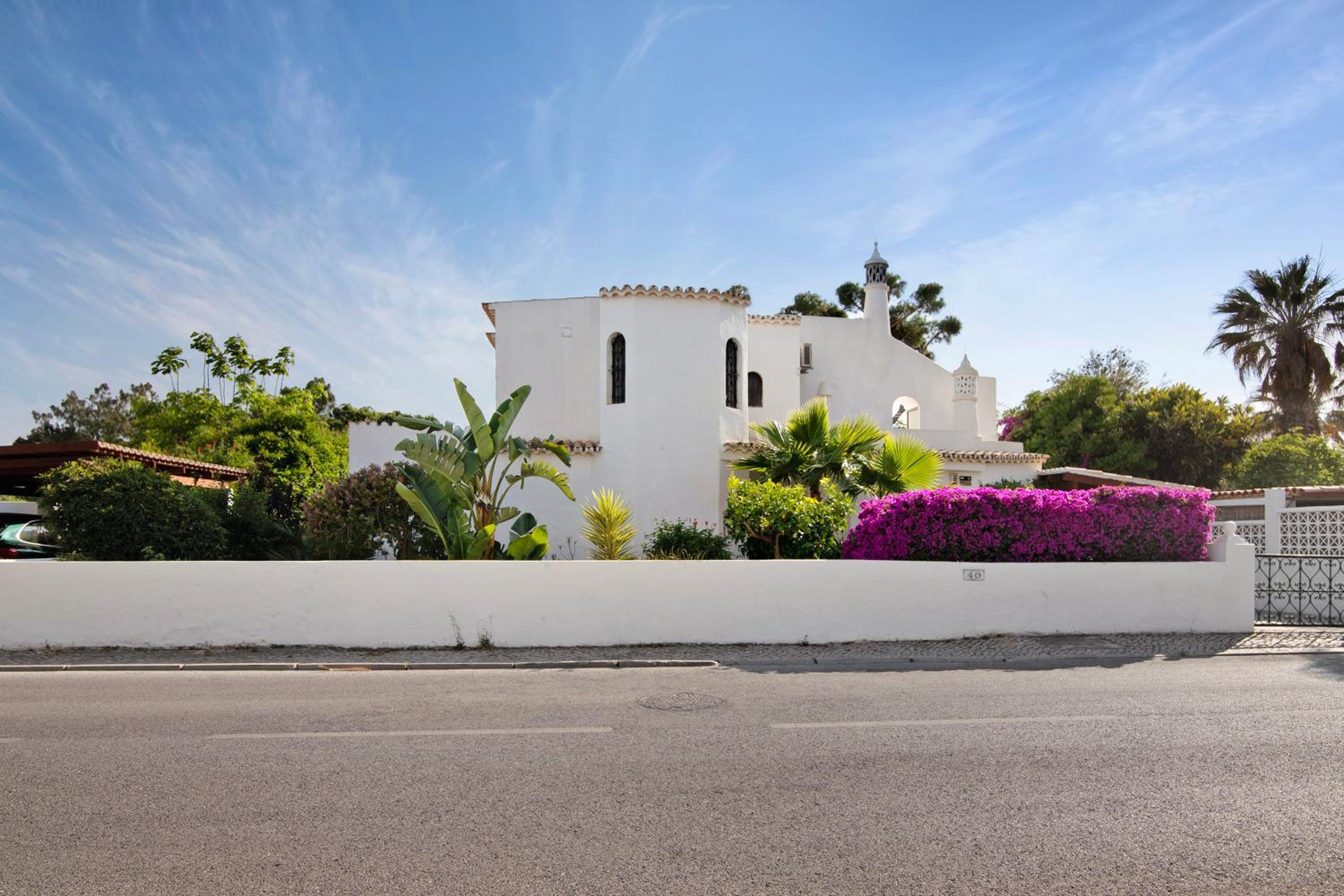 Casa Quarenta Garrão